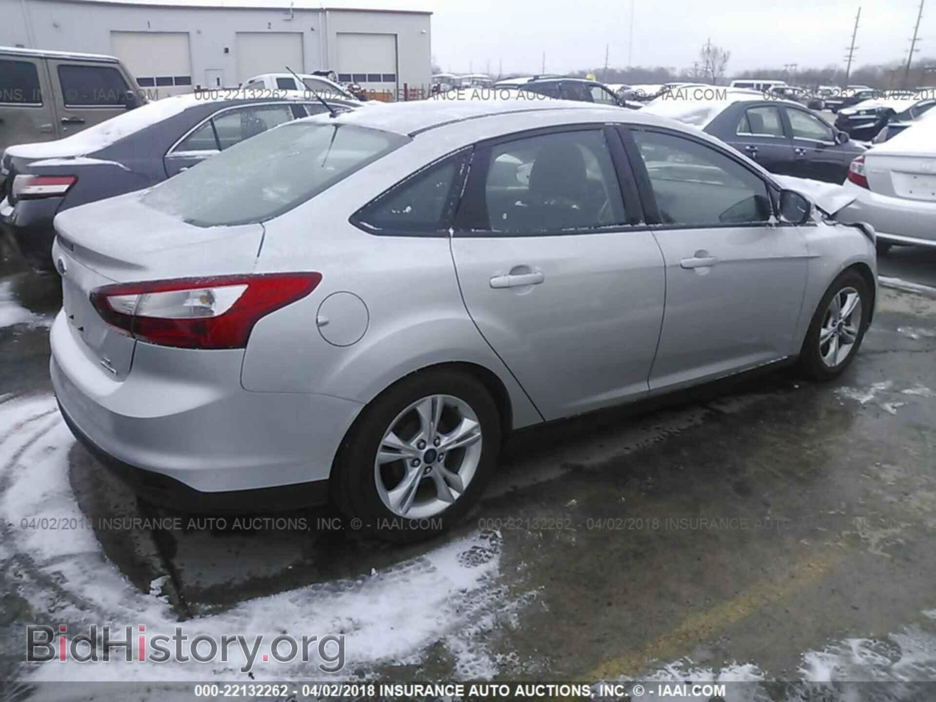 2014 Ford Focus - VIN: 1FADP3F2XEL160213 - Photo 4