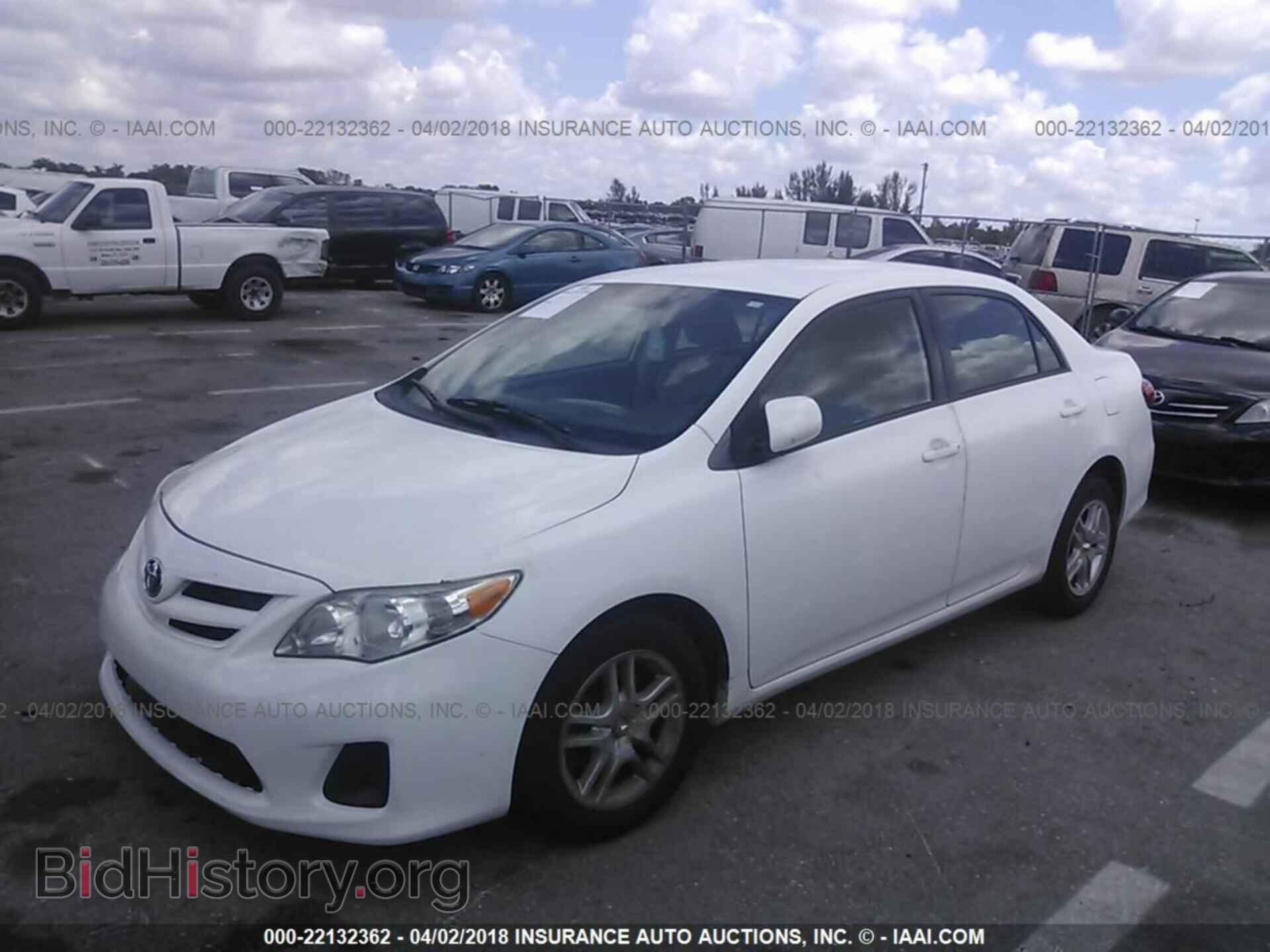 2011 Toyota Corolla - VIN: 2T1BU4EE8BC681395 - Photo 2