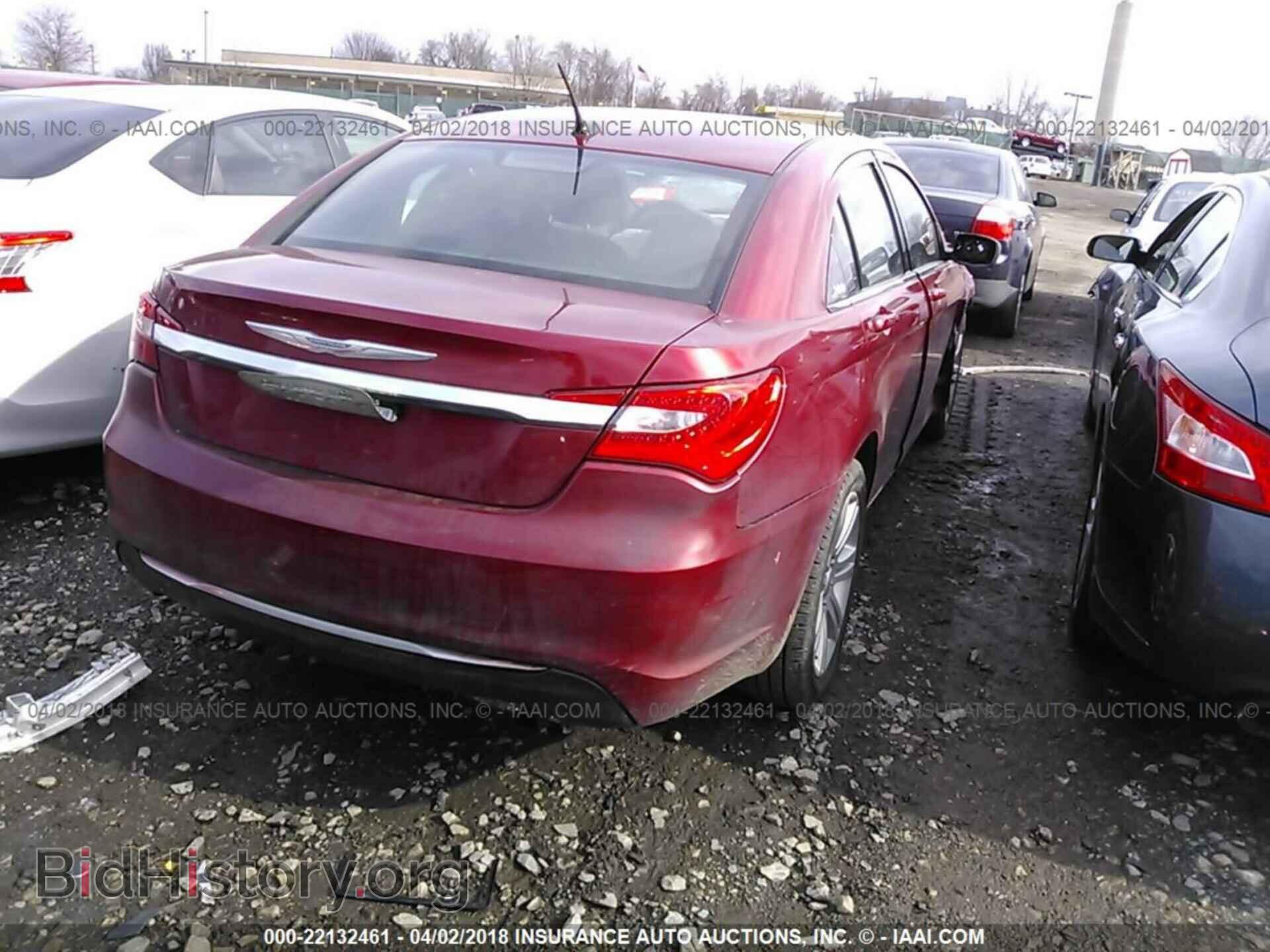2013 Chrysler 200 - VIN: 1C3CCBAB7DN765171 - Фото 4