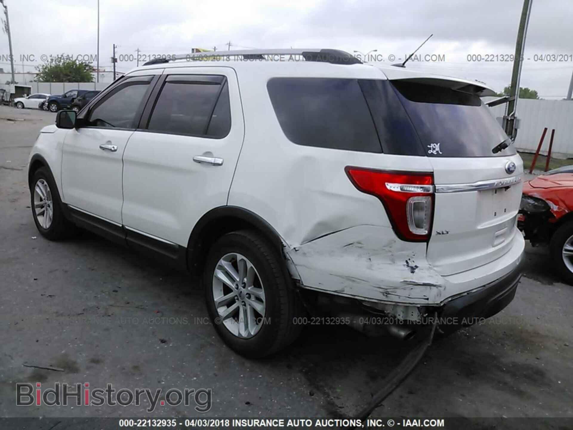 2011 Ford Explorer - VIN: 1FMHK7D80BGA56645 - Фото 3