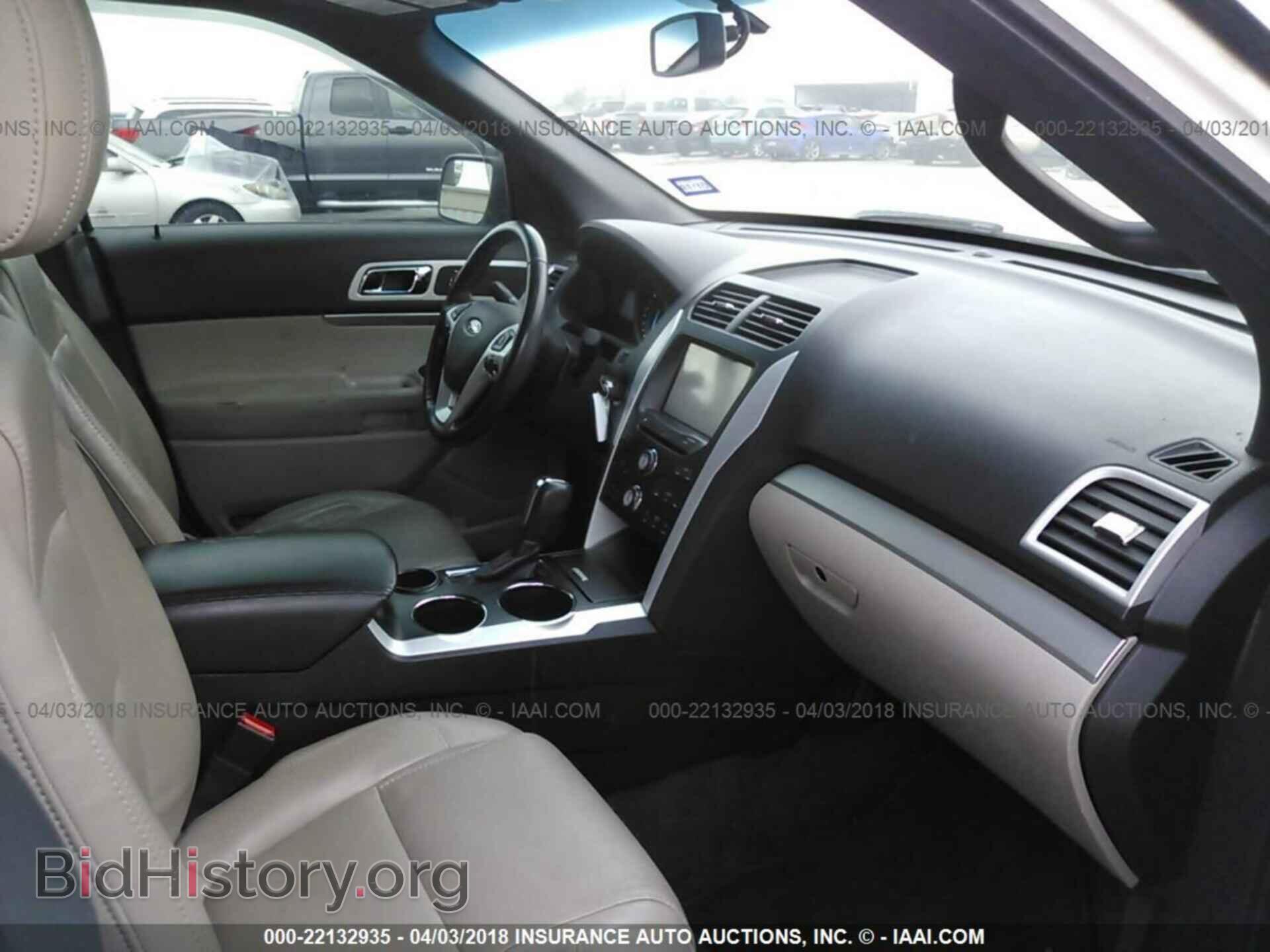 2011 Ford Explorer - VIN: 1FMHK7D80BGA56645 - Фото 5