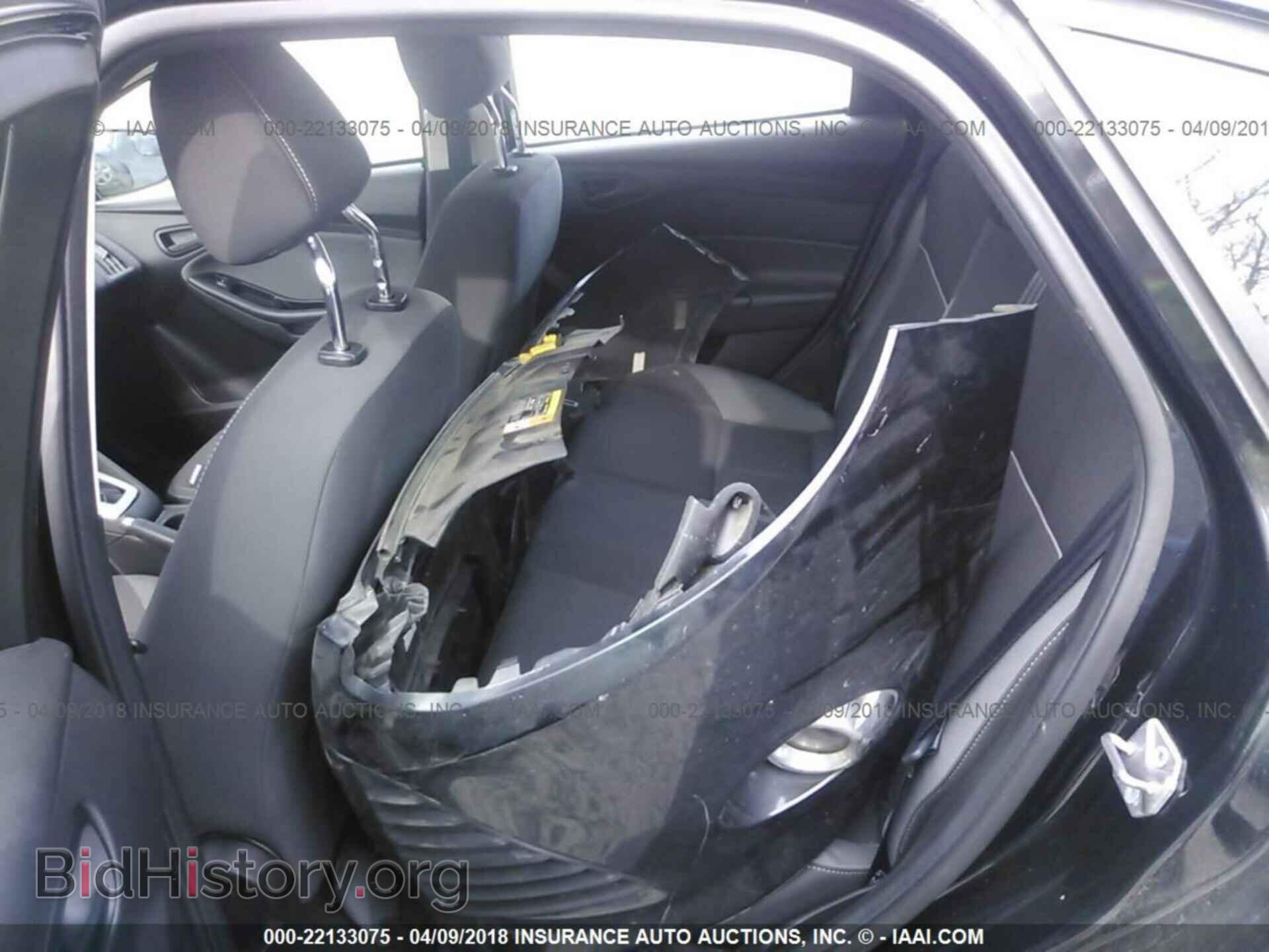 2012 Ford Focus - VIN: 1FAHP3F2XCL148187 - Photo 8