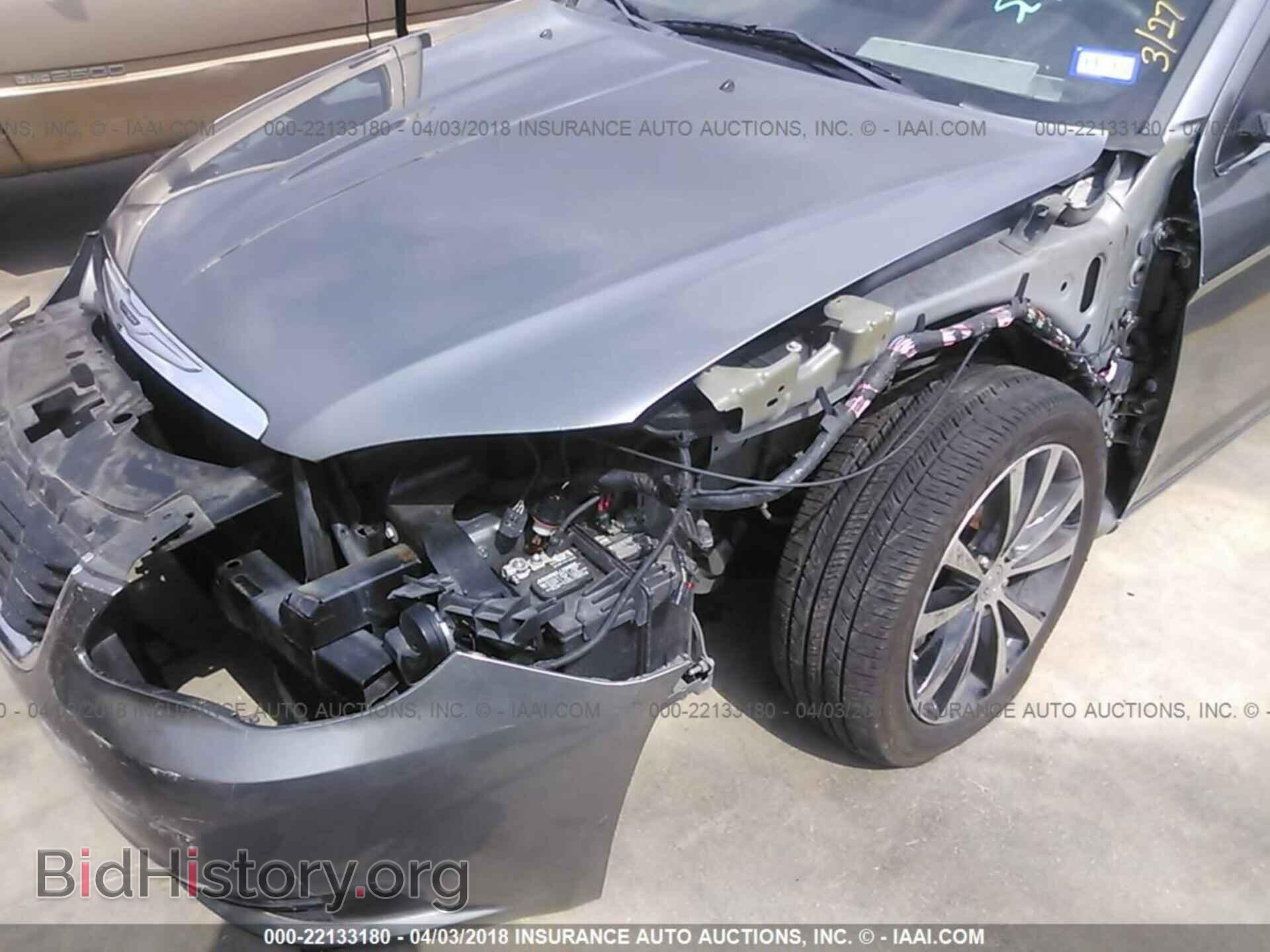 2013 Chrysler 200 - VIN: 1C3CCBBG2DN743895 - Фото 6