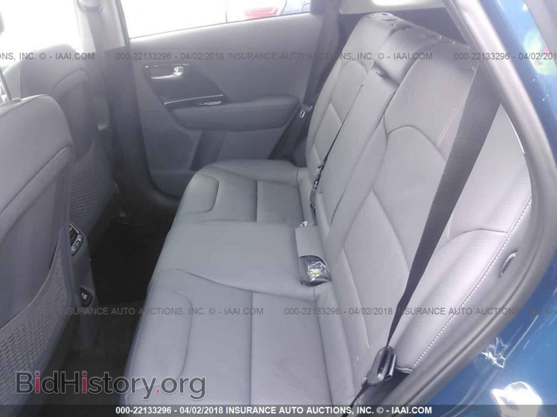 2018 Kia Niro - VIN: KNDCE3LC7J5120002 - Фото 8