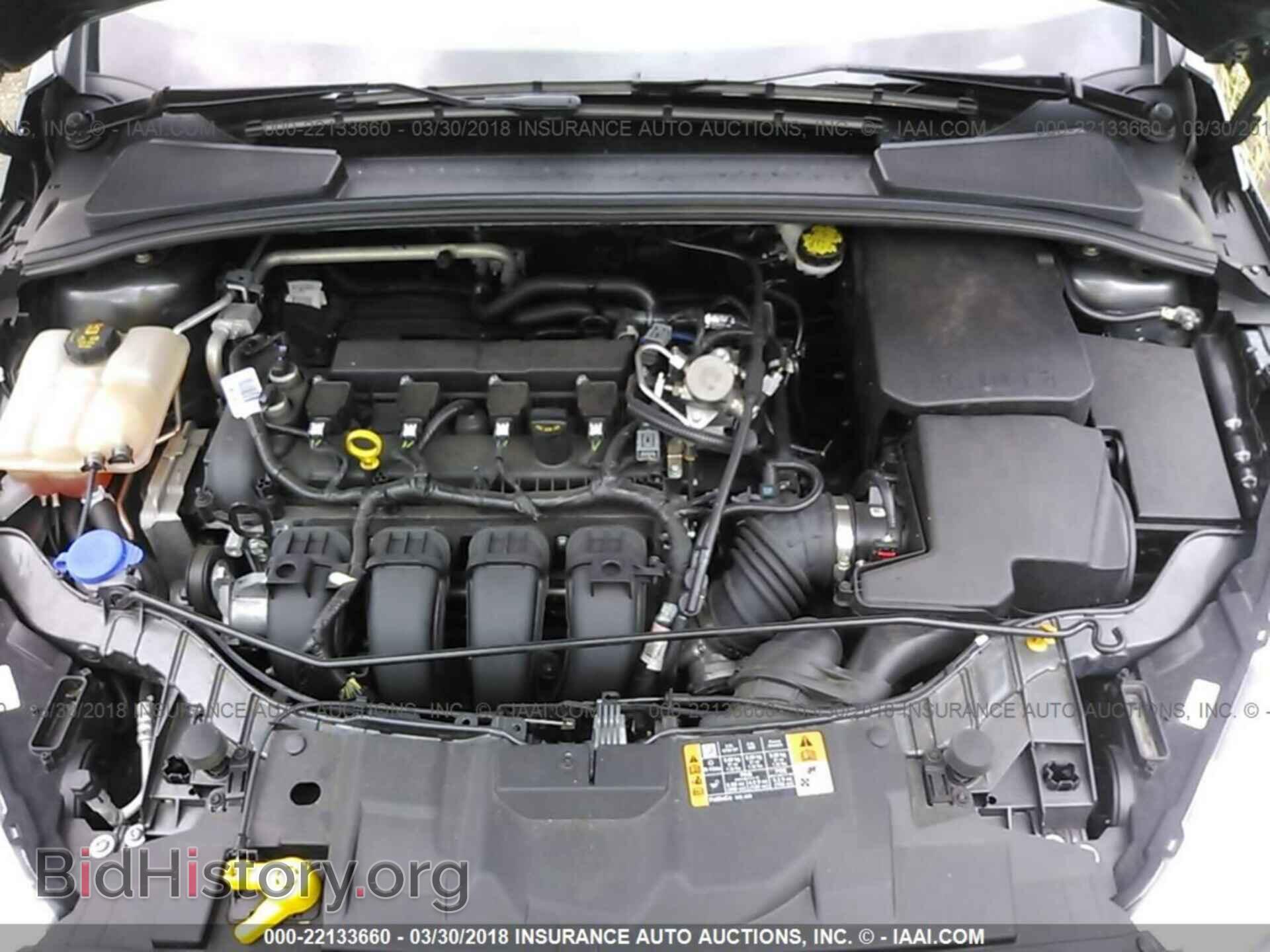 2016 Ford Focus - VIN: 1FADP3K22GL393446 - Photo 10
