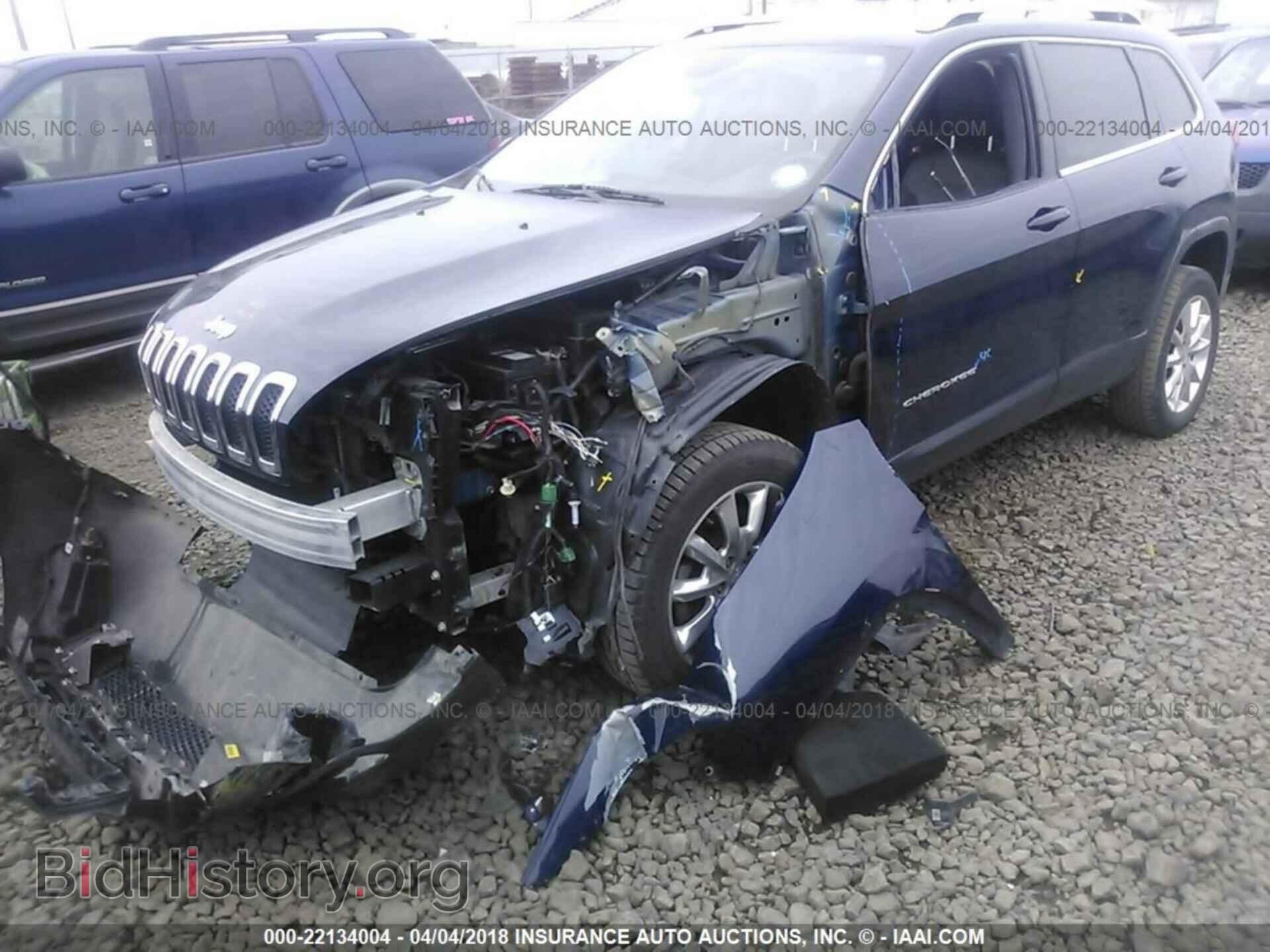 2015 Jeep Cherokee - VIN: 1C4PJMDS7FW593909 - Photo 2