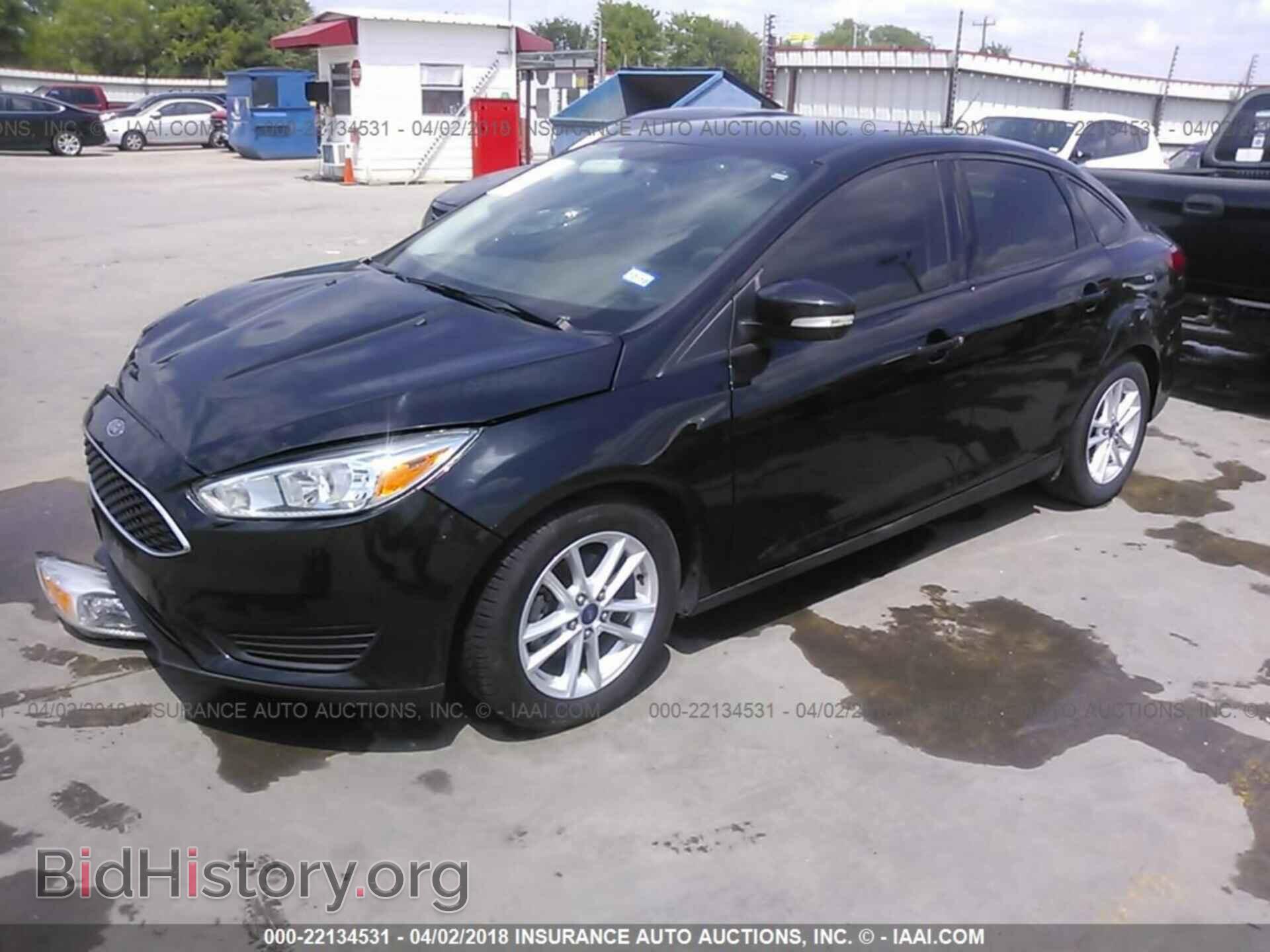 2015 Ford Focus - VIN: 1FADP3F24FL280865 - Фото 2