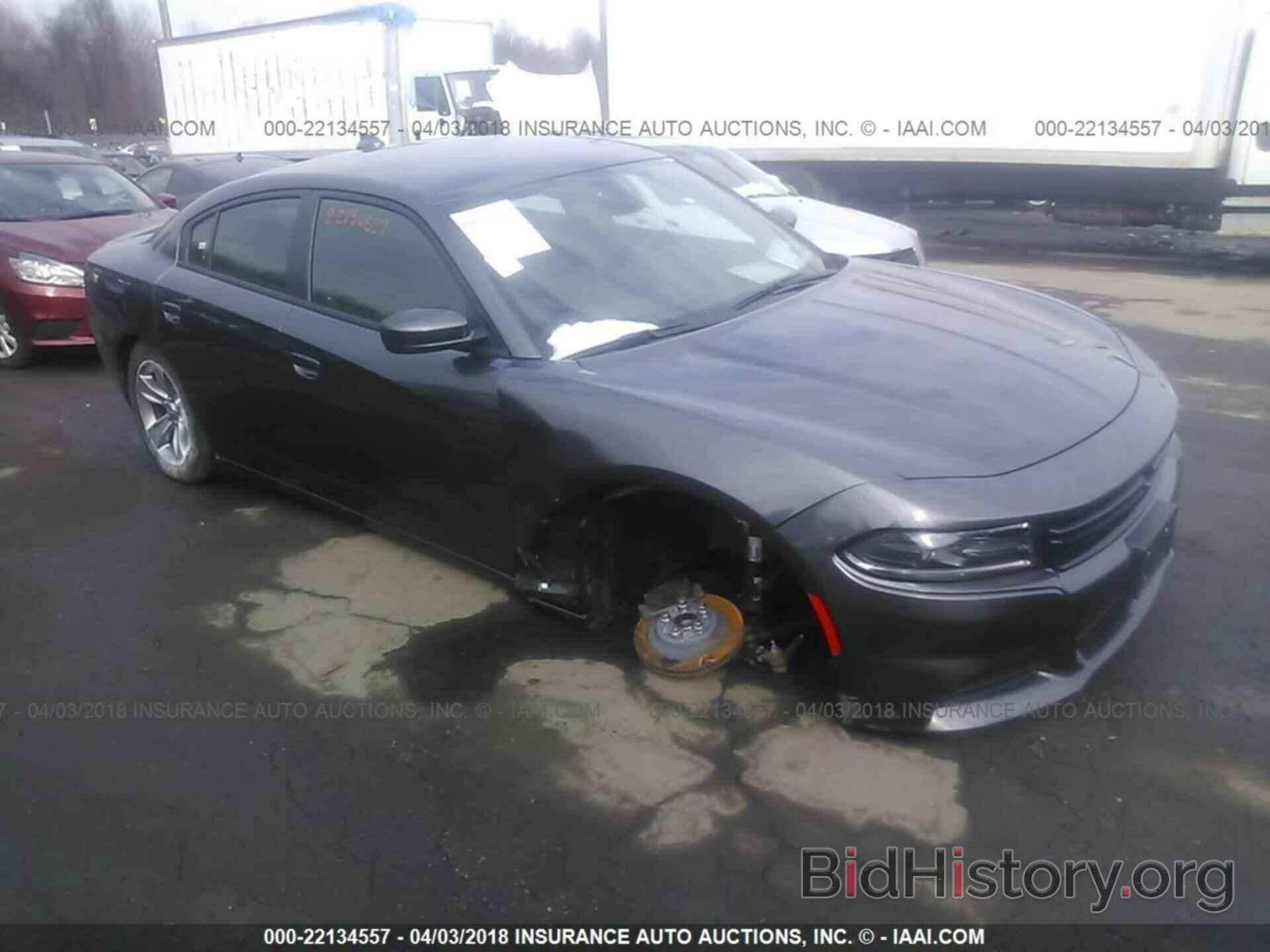 Photo 2C3CDXHG1JH125389 - Dodge Charger 2018