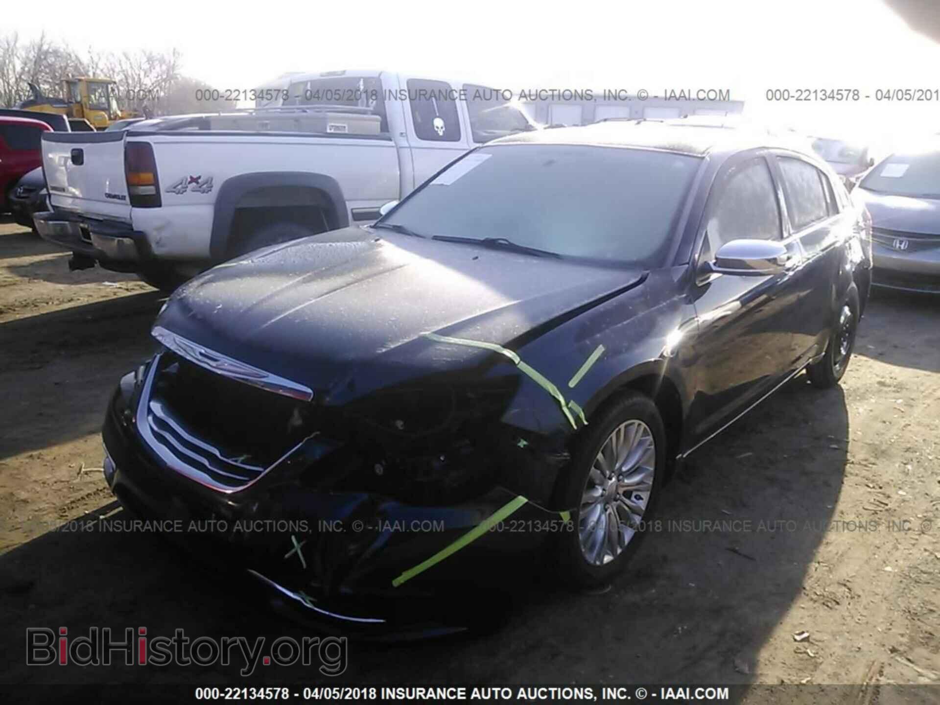 2012 Chrysler 200 - VIN: 1C3CCBCG5CN144860 - Фото 2
