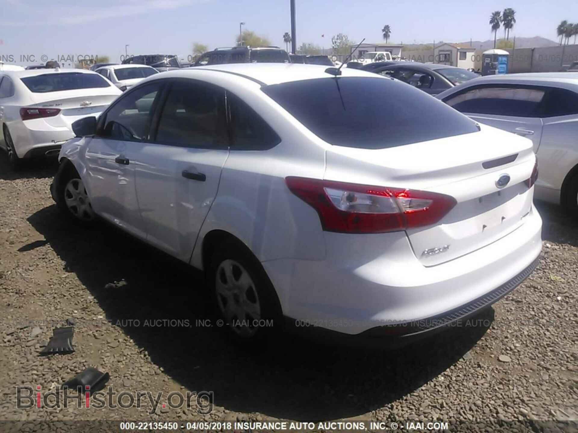 2013 Ford Focus - VIN: 1FADP3E29DL190321 - Photo 3