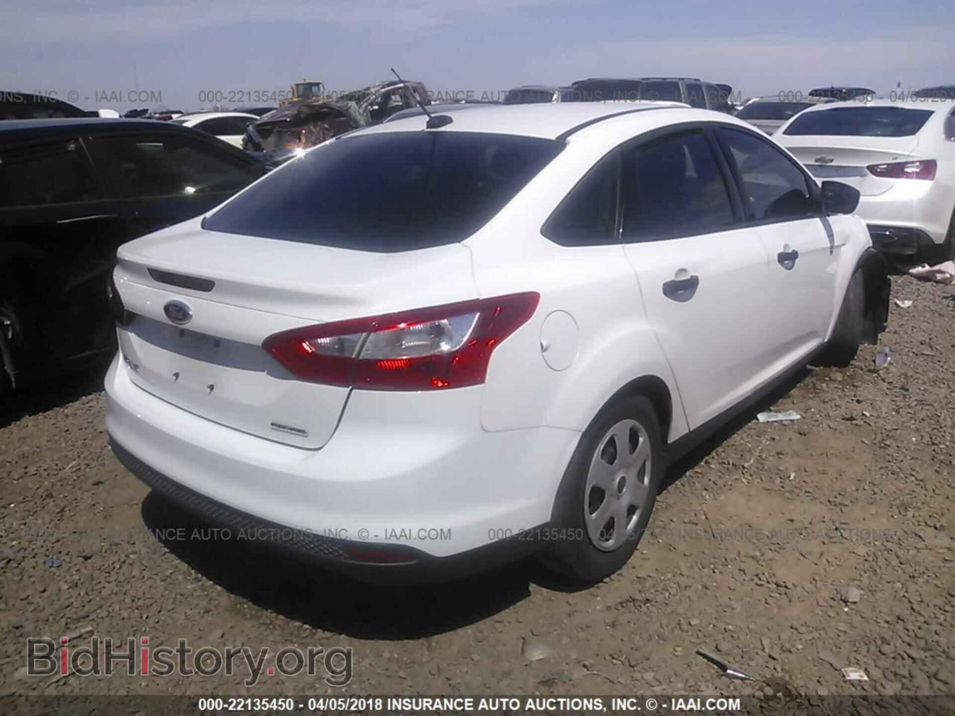 2013 Ford Focus - VIN: 1FADP3E29DL190321 - Photo 4
