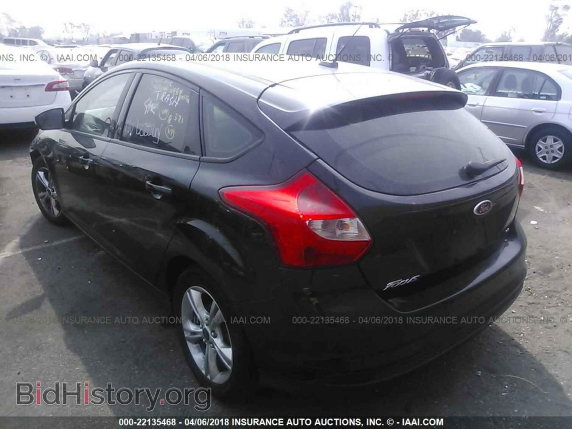 2014 Ford Focus - VIN: 1FADP3K23EL162844 - Photo 3