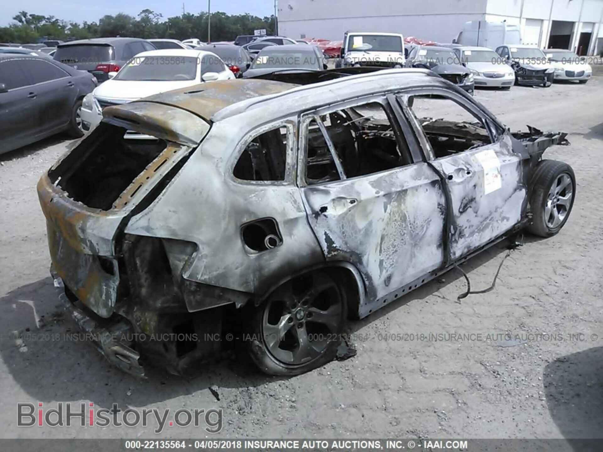 2014 Bmw X1 - VIN: WBAVM1C57EVW53651 - Фото 4