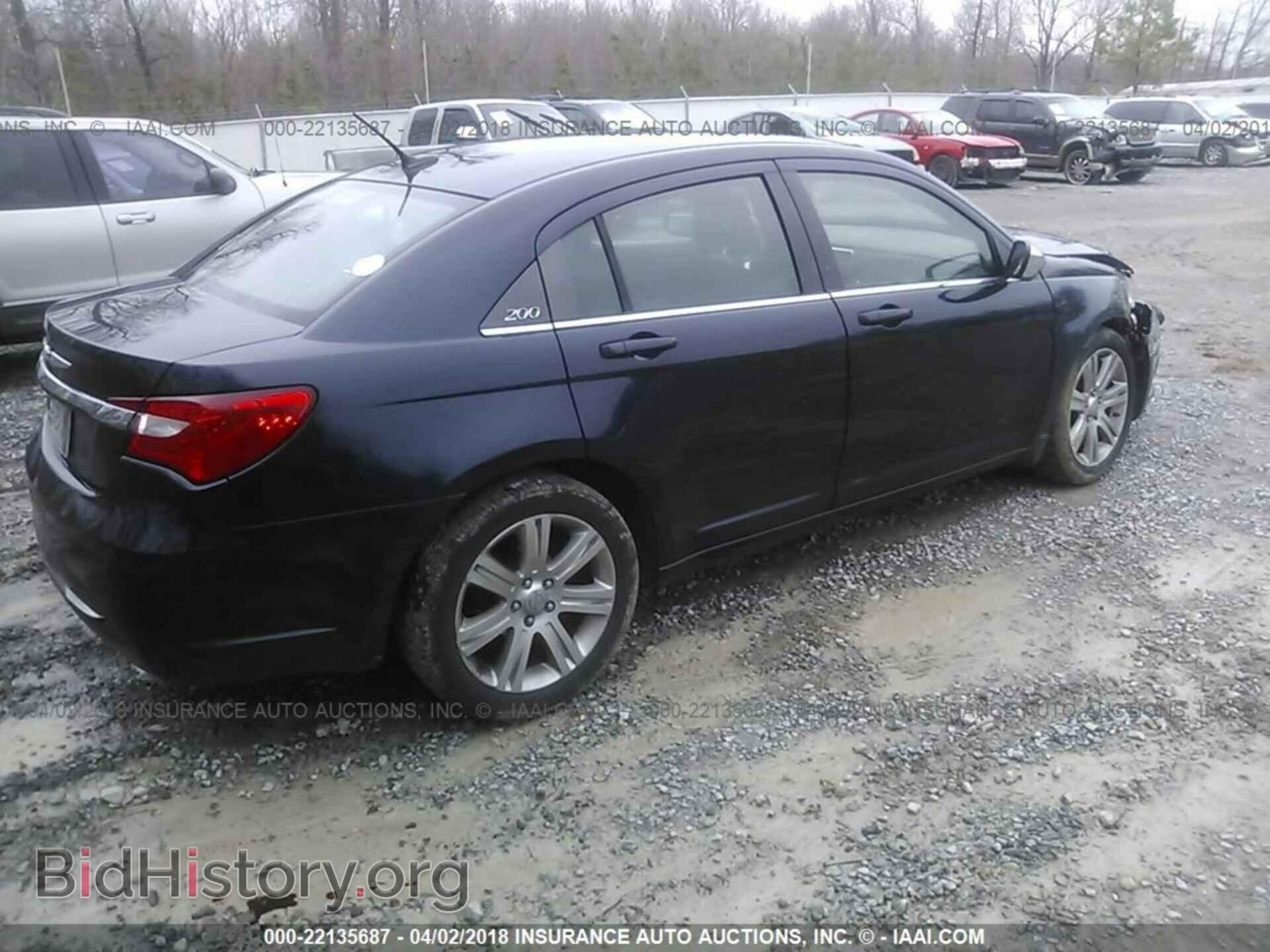 2012 Chrysler 200 - VIN: 1C3CCBBG2CN131159 - Фото 4