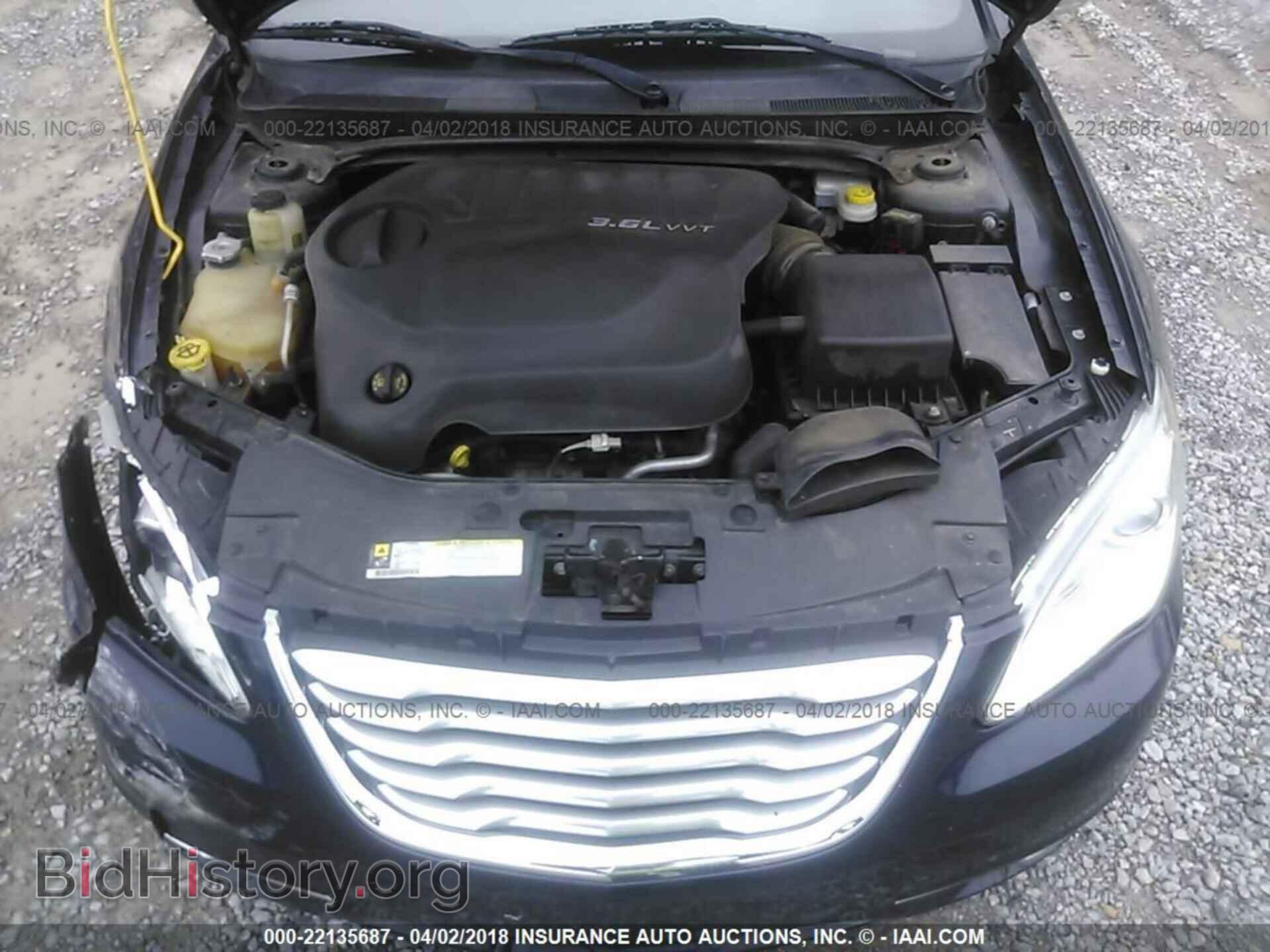 2012 Chrysler 200 - VIN: 1C3CCBBG2CN131159 - Фото 10