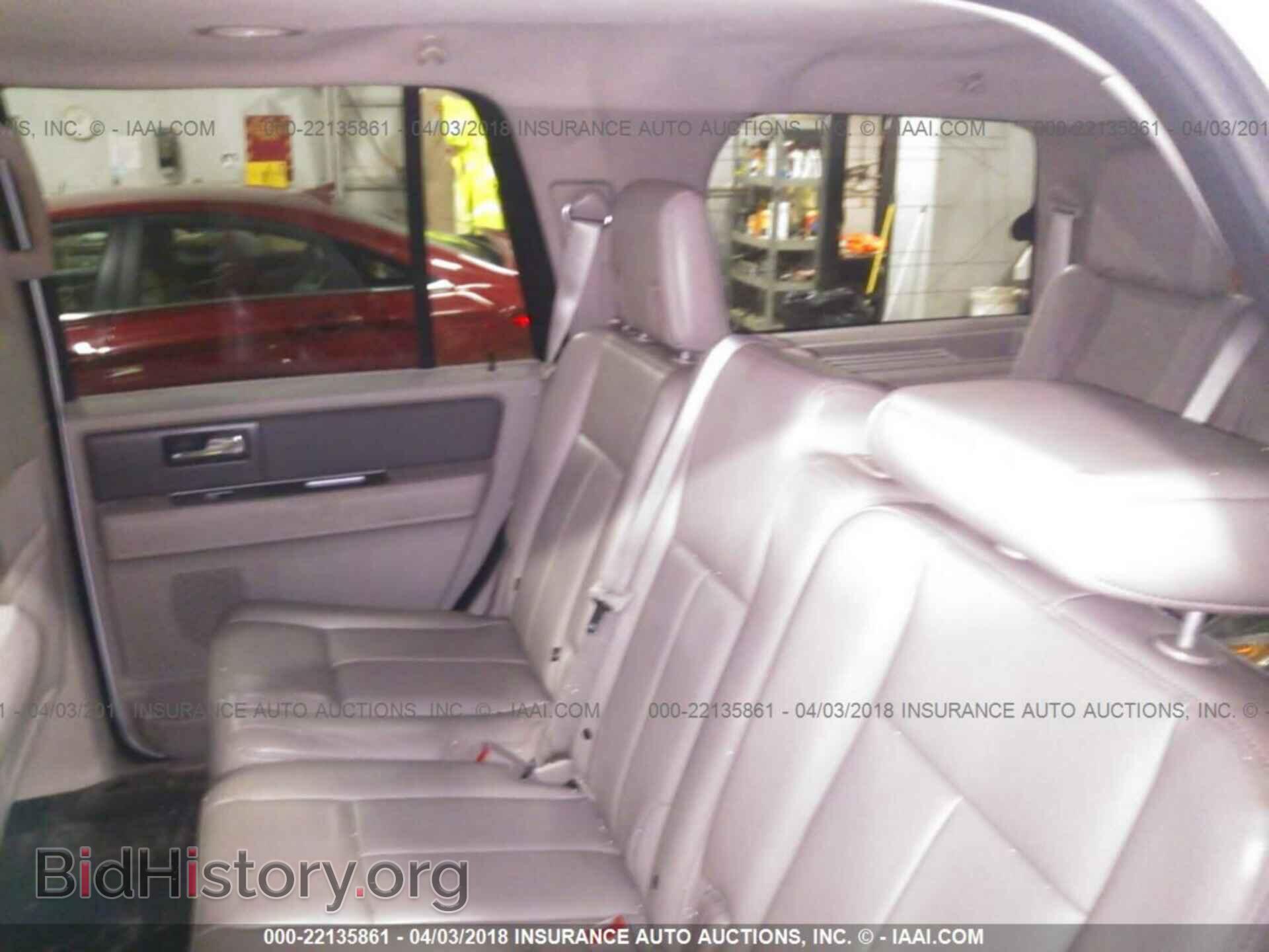 2011 Ford Expedition - VIN: 1FMJU1G57BEF51110 - Фото 8