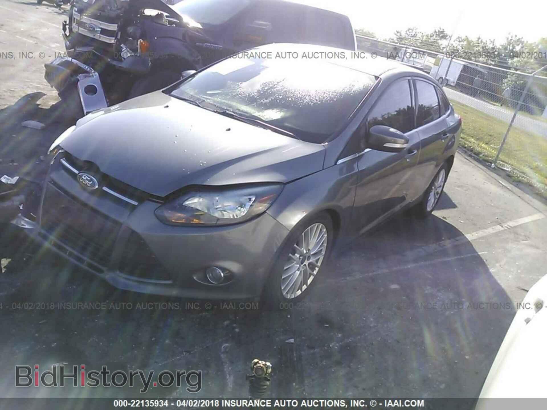 2014 Ford Focus - VIN: 1FADP3J23EL463079 - Фото 2