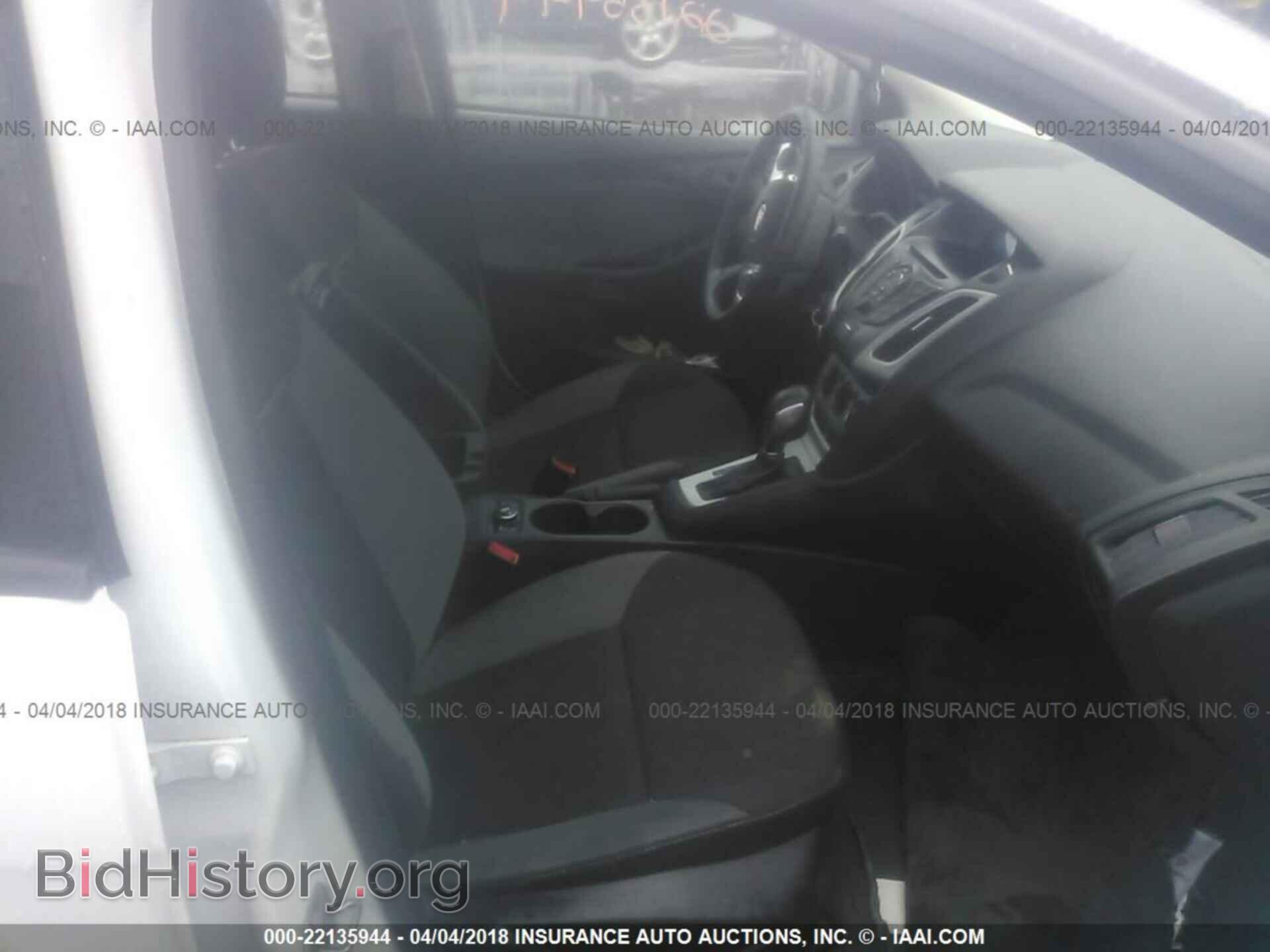 2012 Ford Focus - VIN: 1FAHP3F25CL351536 - Photo 5