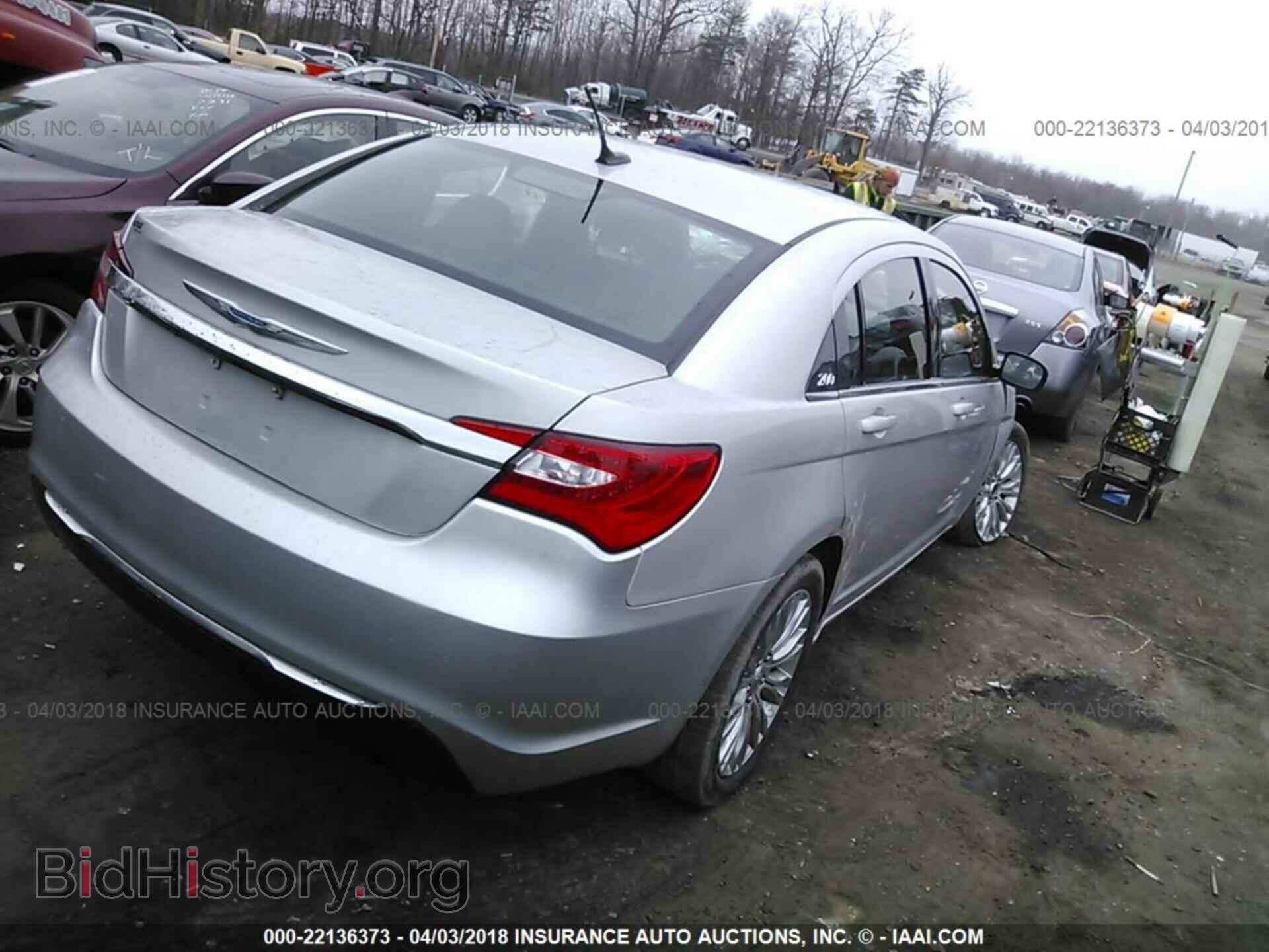 2012 Chrysler 200 - VIN: 1C3CCBABXCN149320 - Фото 4
