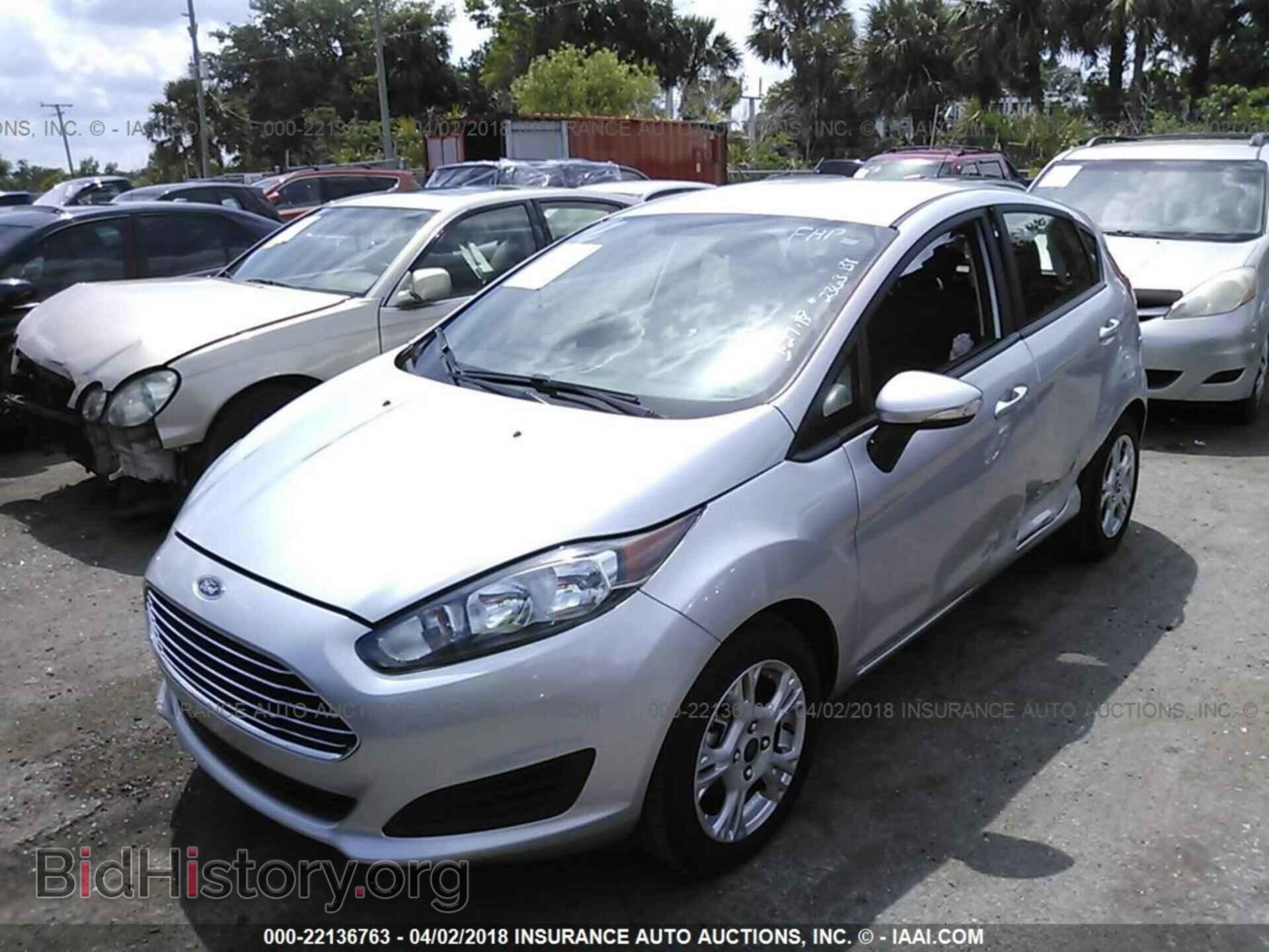 2016 Ford Fiesta - VIN: 3FADP4EJ4GM155072 - Фото 2