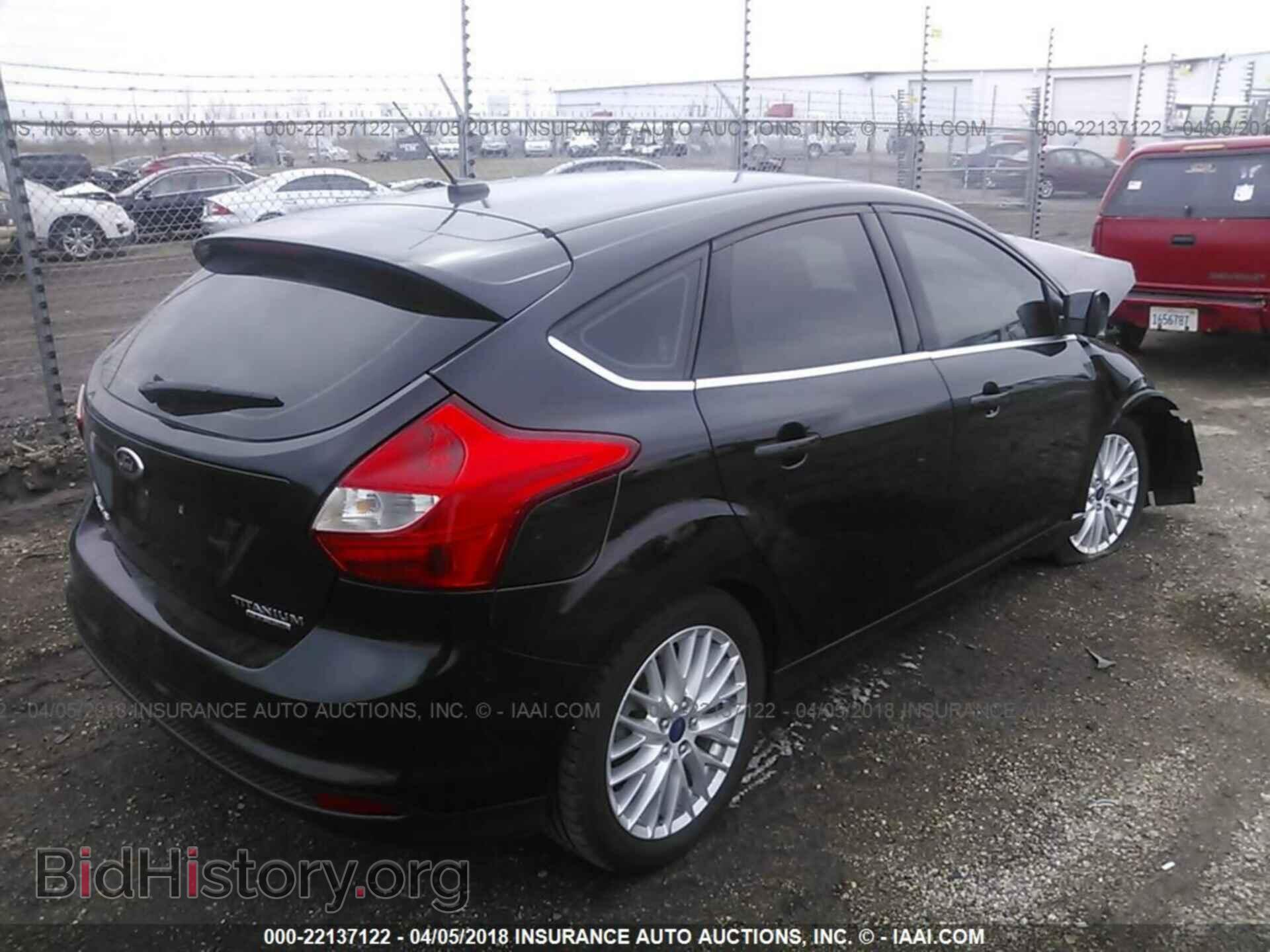 2014 Ford Focus - VIN: 1FADP3N25EL404061 - Photo 4