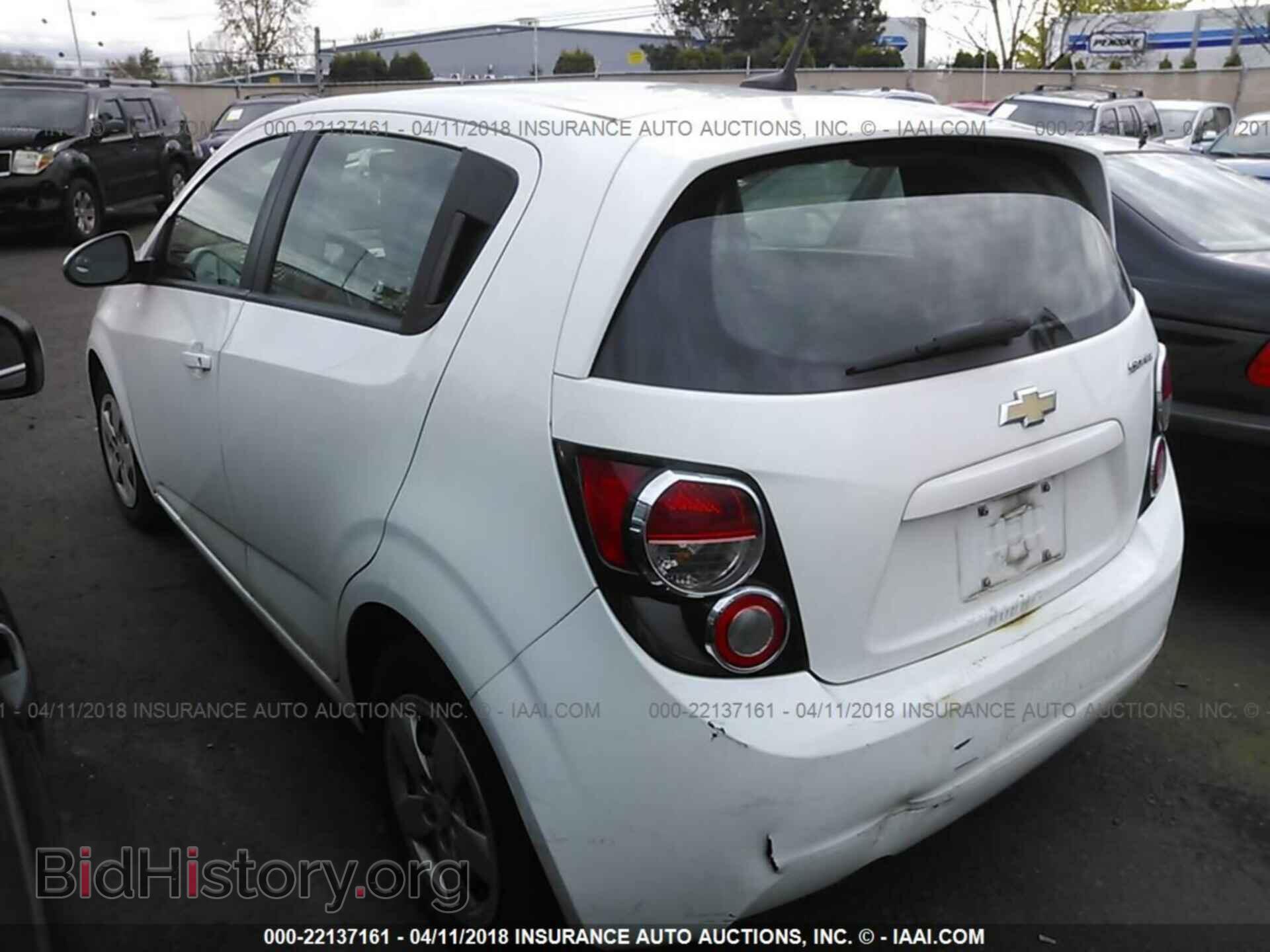 2014 Chevrolet Sonic - VIN: 1G1JA6SH8E4133377 - Фото 3