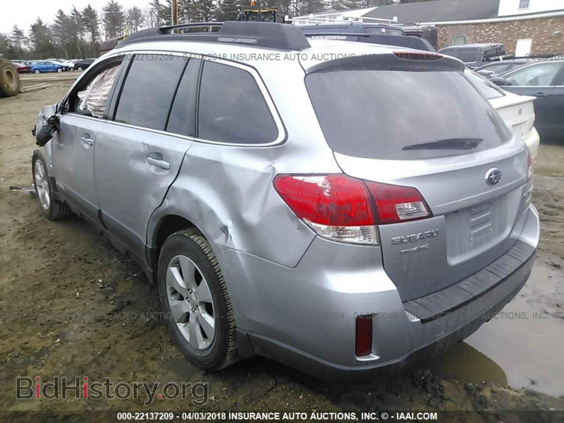 2012 Subaru Outback - VIN: 4S4BRBGCXC3201736 - Photo 3