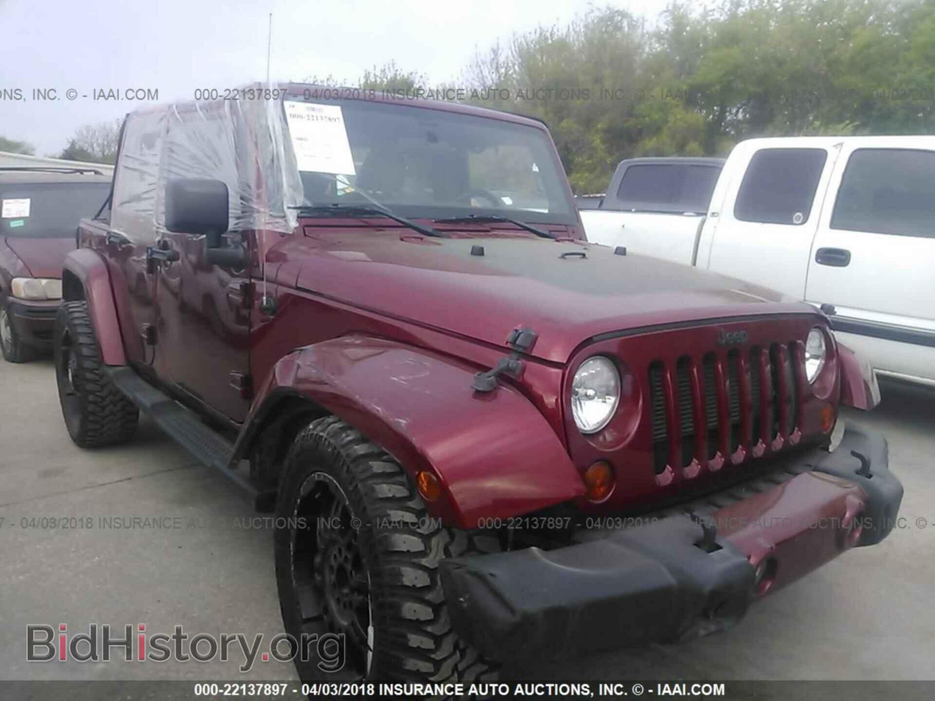 Photo 1C4HJWEG9CL261655 - Jeep Wrangler 2012