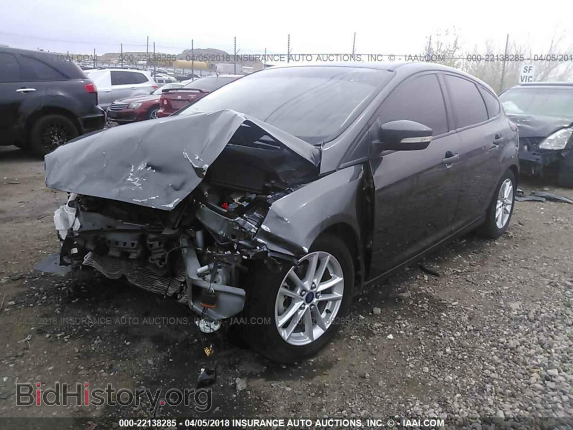 2016 Ford Focus - VIN: 1FADP3K28GL213919 - Фото 2
