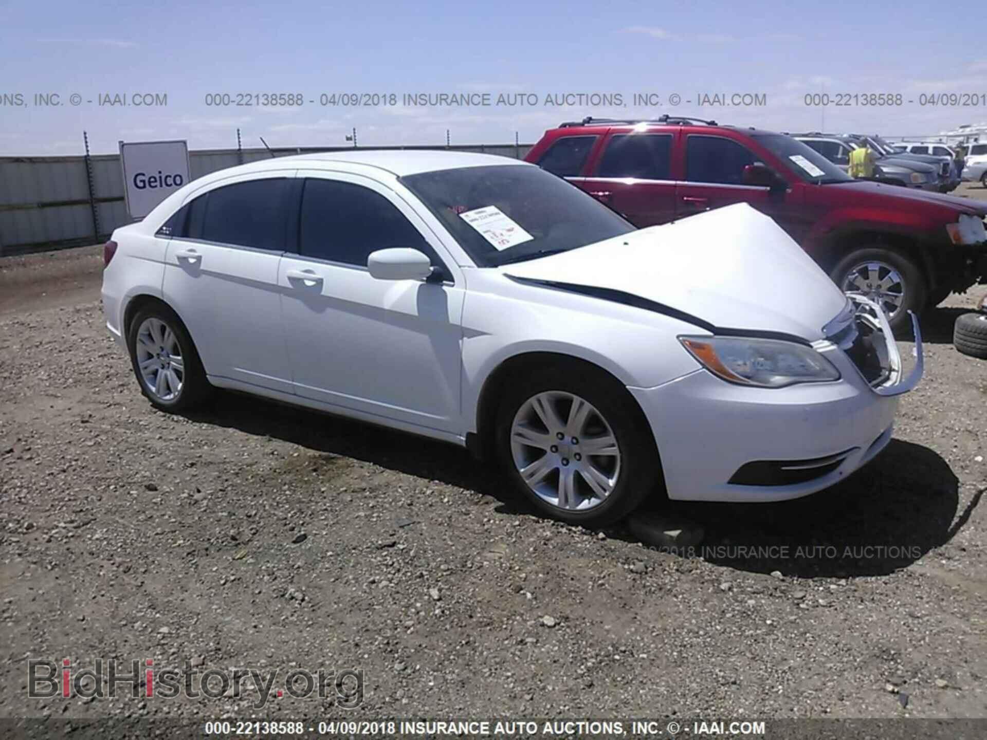 Photo 1C3CCBAB8DN669257 - Chrysler 200 2013