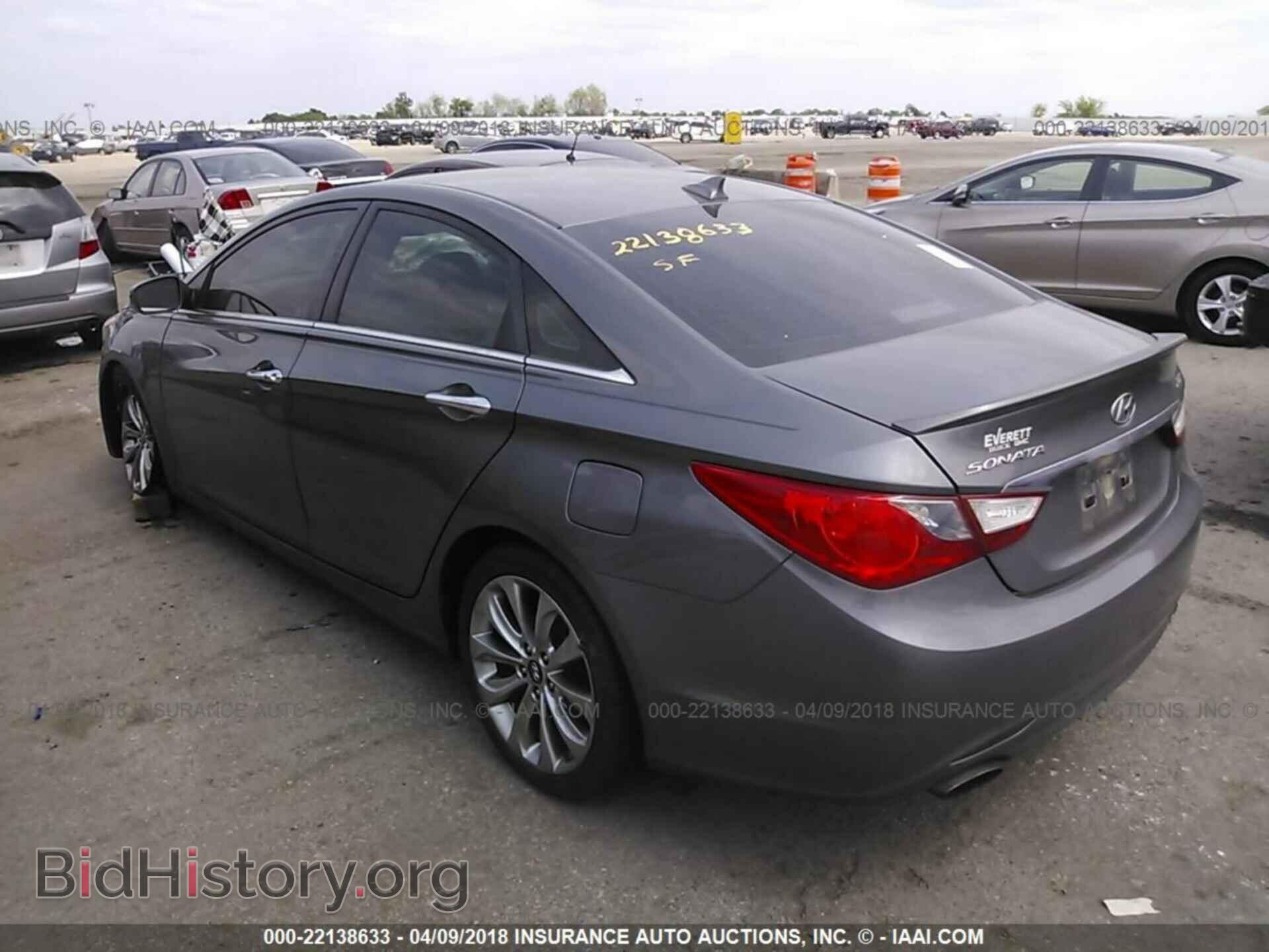 2012 Hyundai Sonata - VIN: 5NPEC4AB9CH419959 - Photo 3