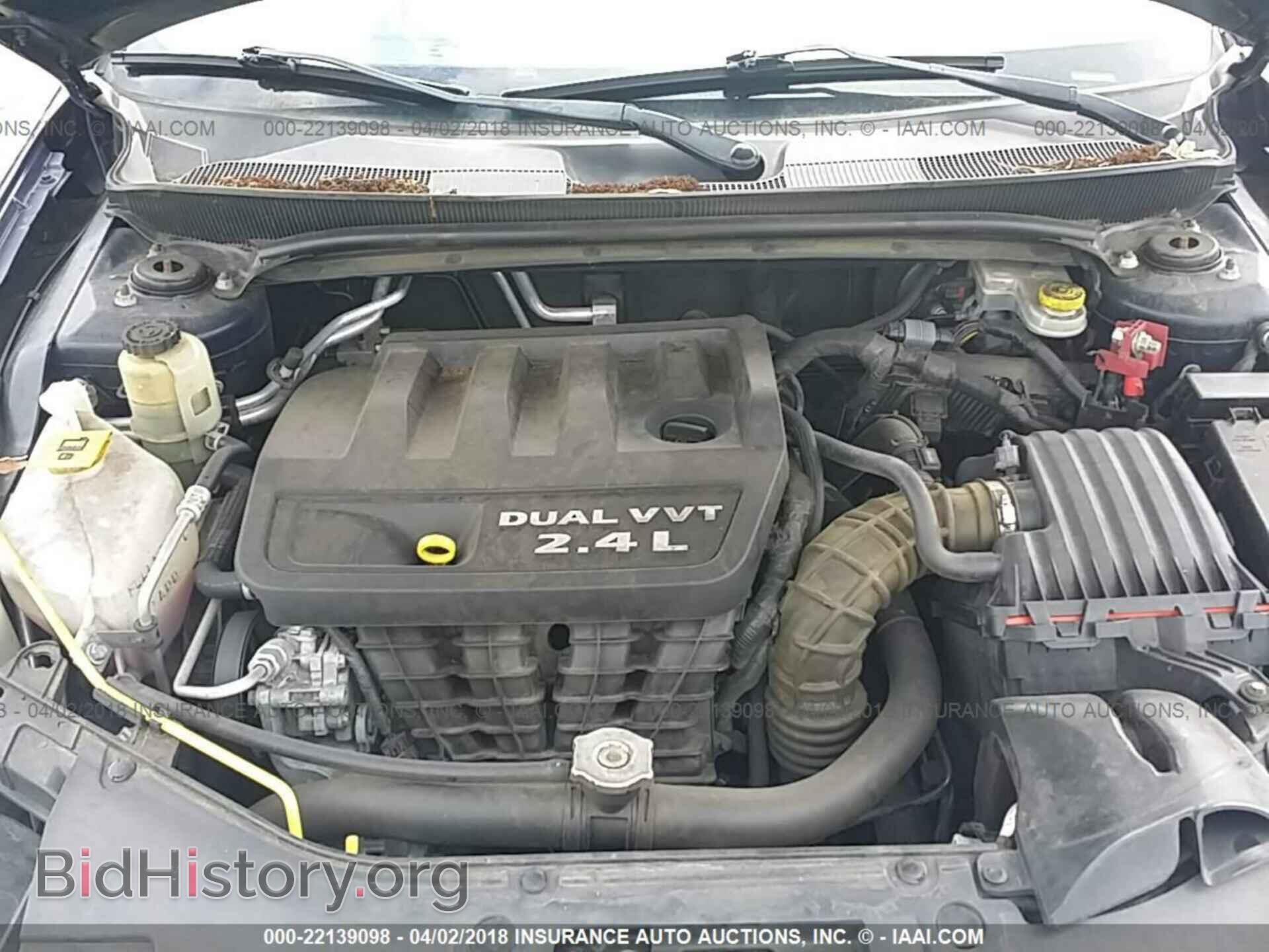 2013 Chrysler 200 - VIN: 1C3CCBBB9DN693680 - Photo 10