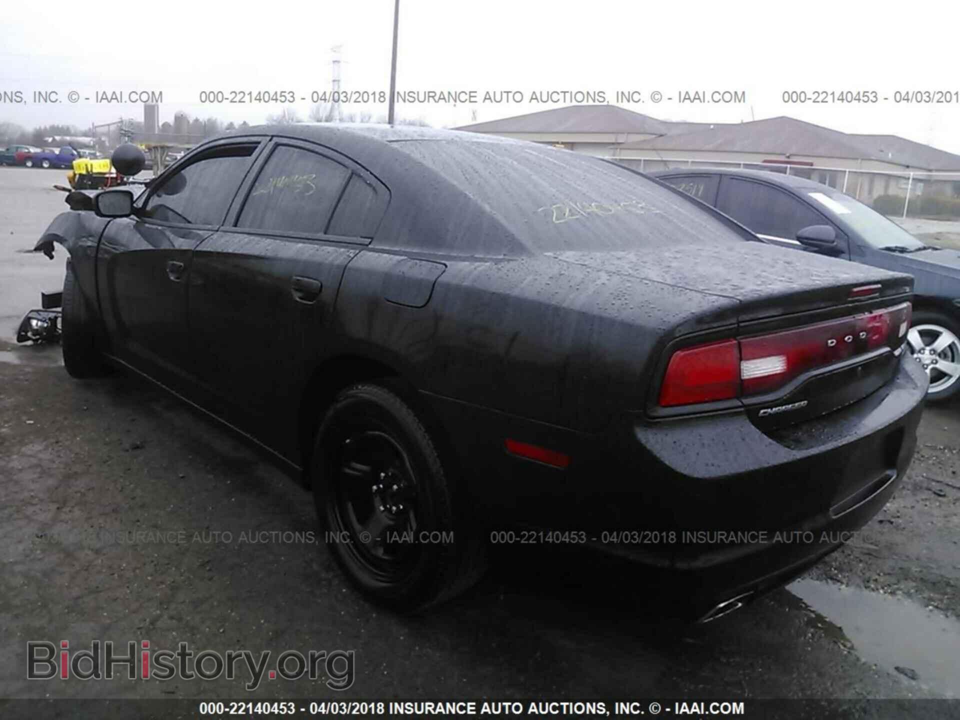 2013 Dodge Charger - VIN: 2C3CDXAT2DH642776 - Photo 3