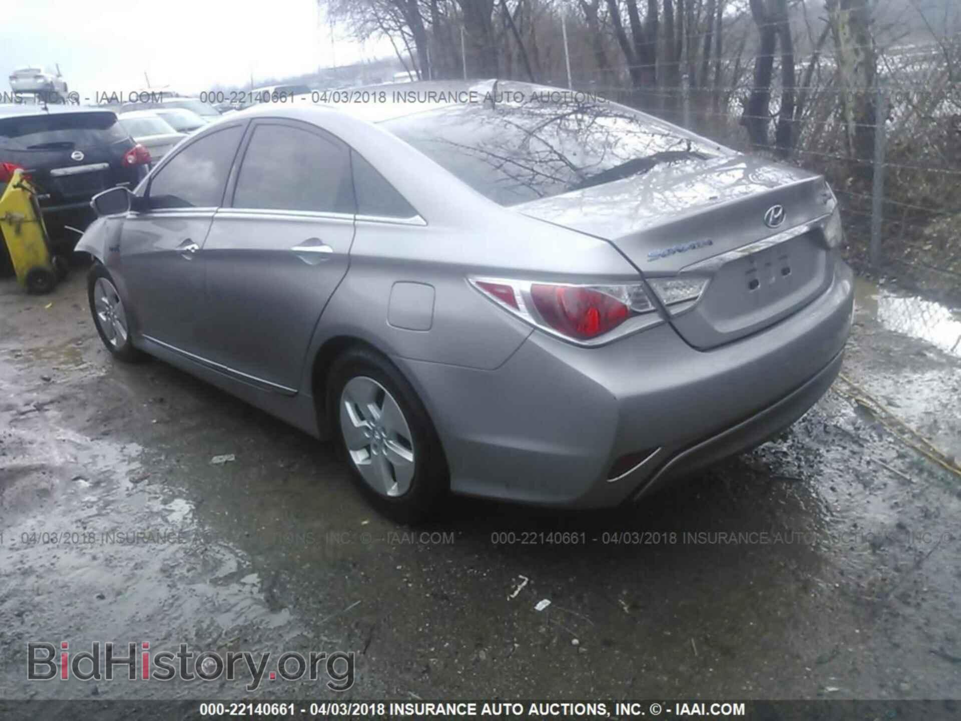 2012 Hyundai Sonata - VIN: KMHEC4A49CA022921 - Фото 3