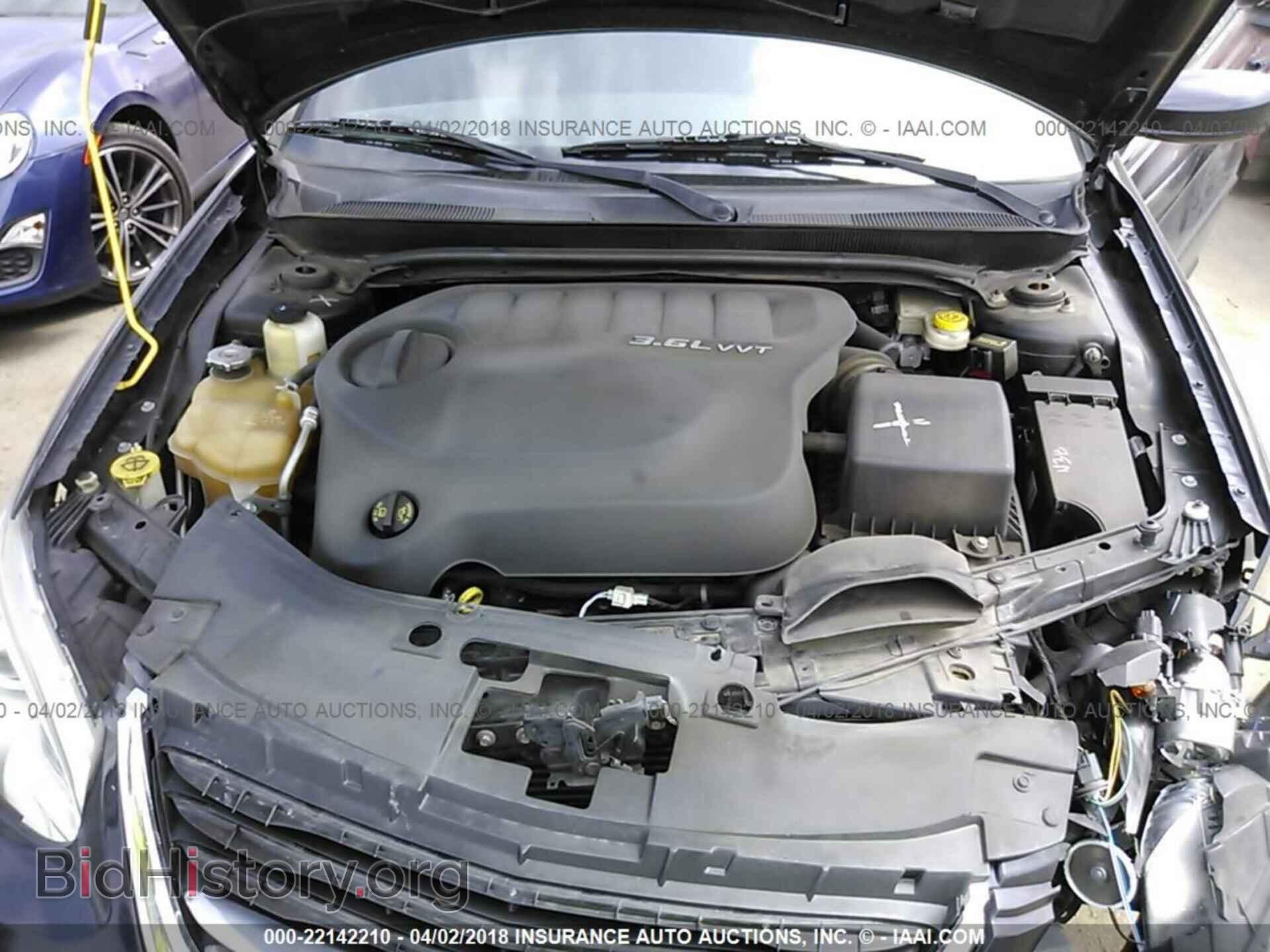 2012 Chrysler 200 - VIN: 1C3BCBEG6CN246144 - Фото 10