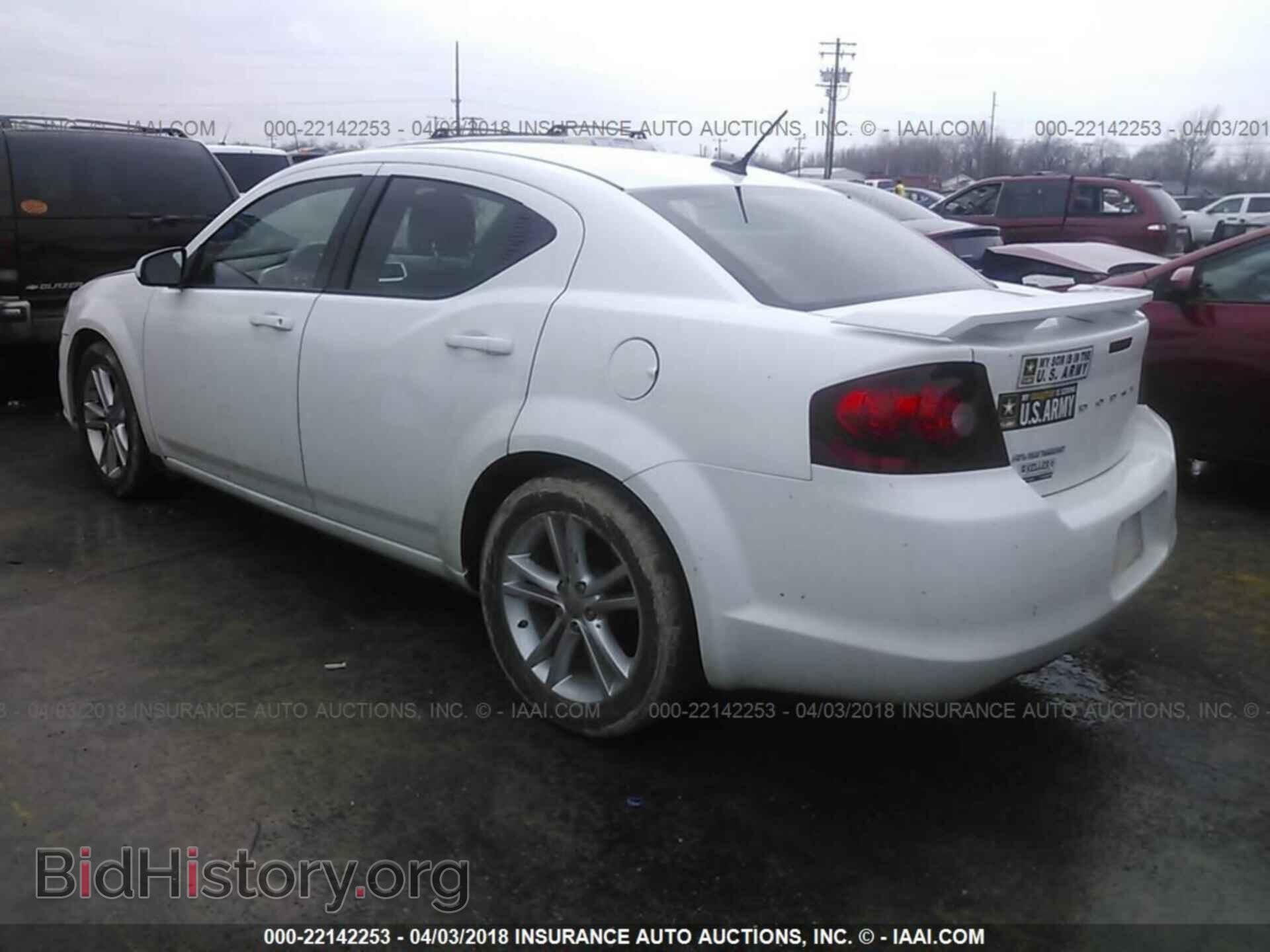 2011 Dodge Avenger - VIN: 1B3BD1FG6BN548843 - Фото 3