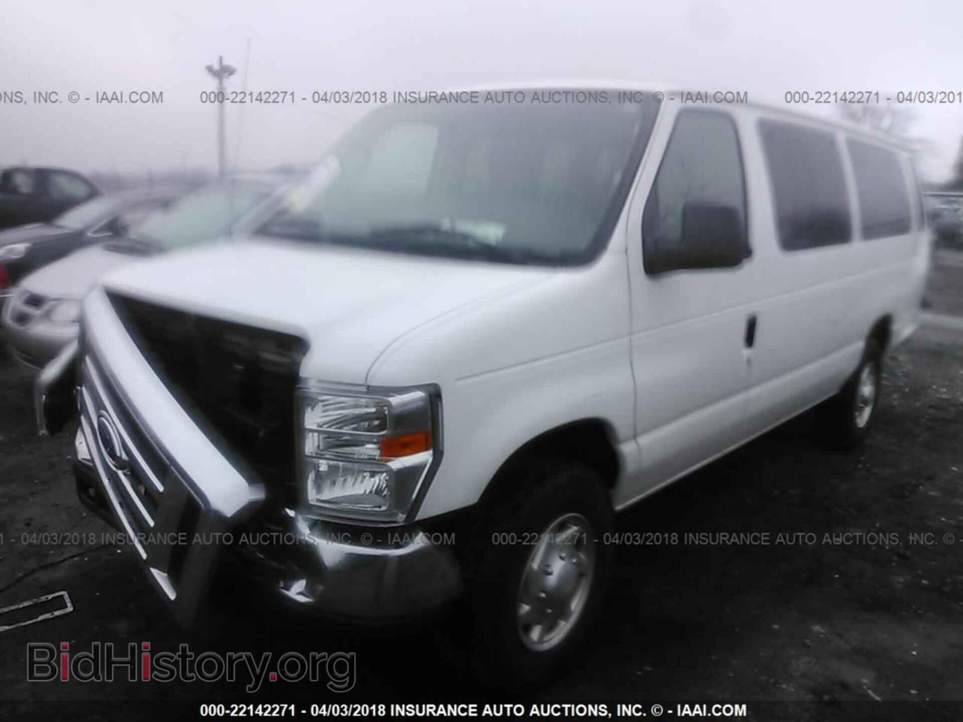 2013 Ford Econoline - VIN: 1FBSS3BL4DDA24736 - Photo 2