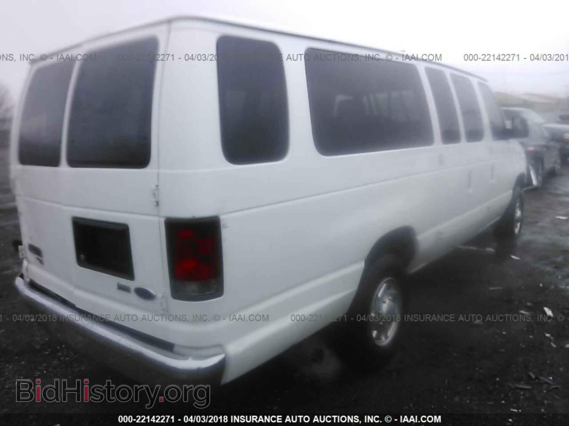 2013 Ford Econoline - VIN: 1FBSS3BL4DDA24736 - Photo 4