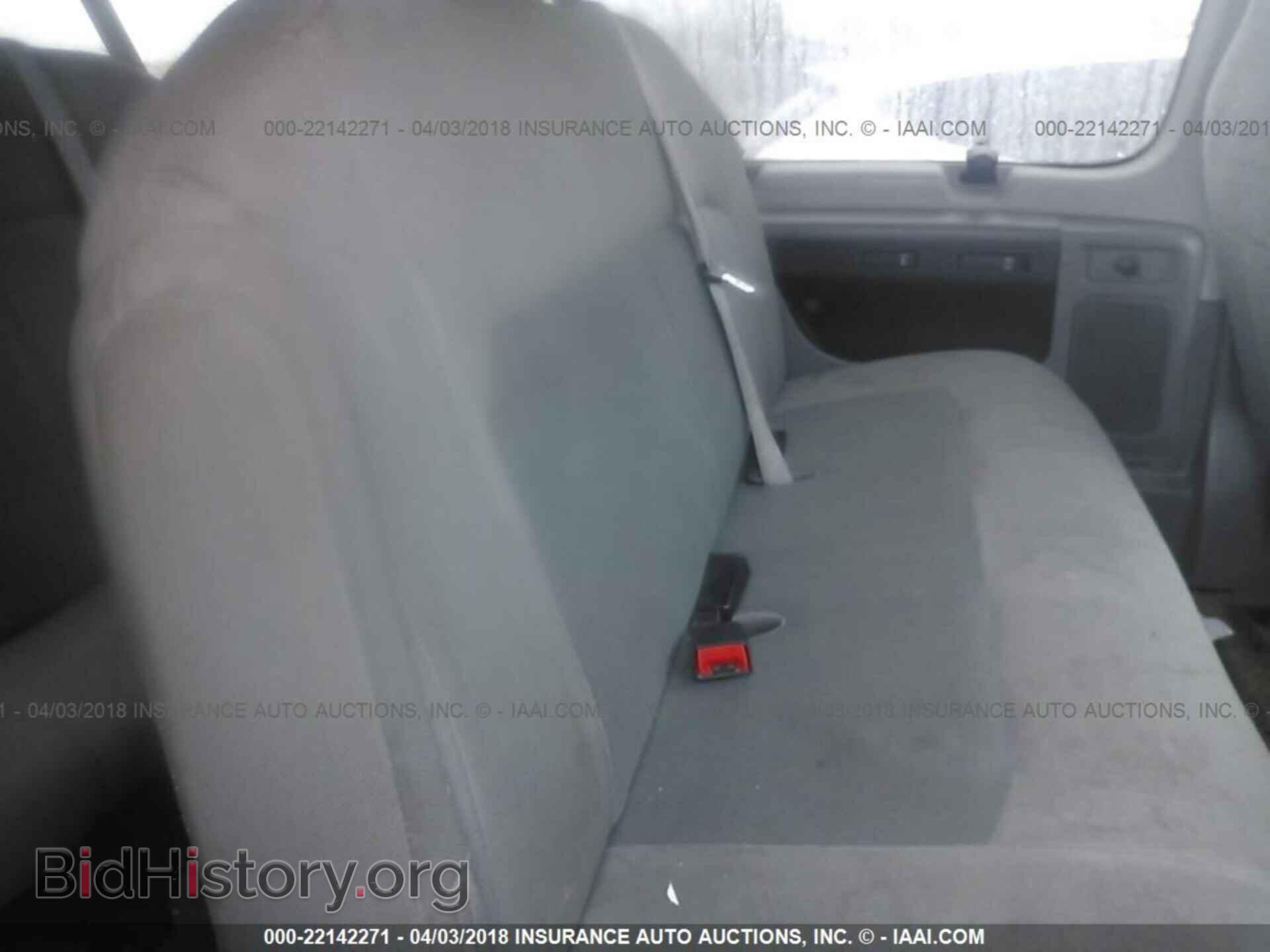 2013 Ford Econoline - VIN: 1FBSS3BL4DDA24736 - Photo 8