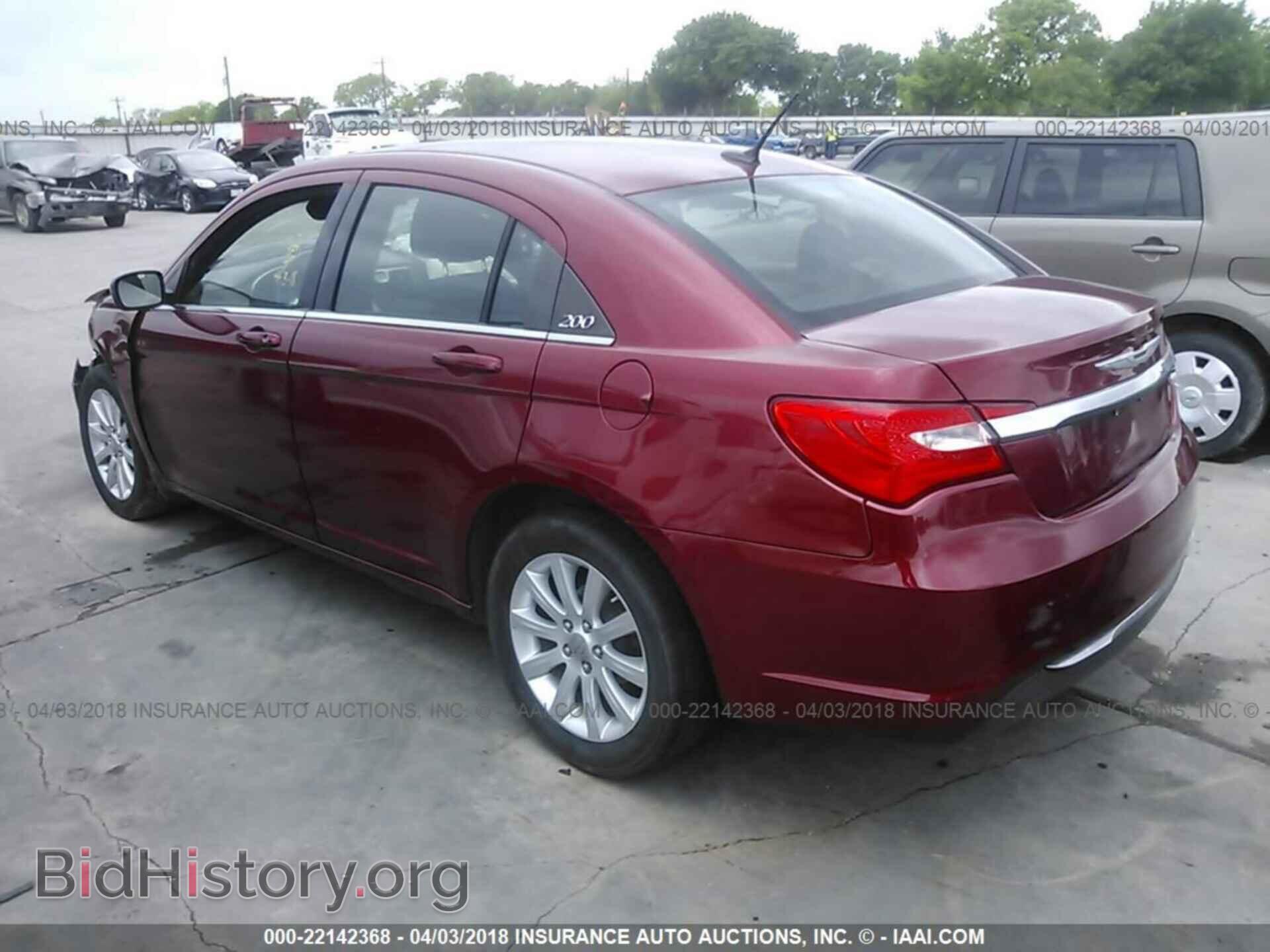 2013 Chrysler 200 - VIN: 1C3CCBBB8DN627587 - Фото 3
