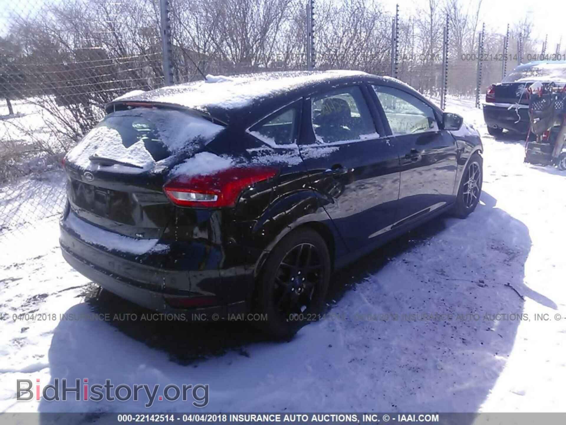 2016 Ford Focus - VIN: 1FADP3K24GL332485 - Фото 4