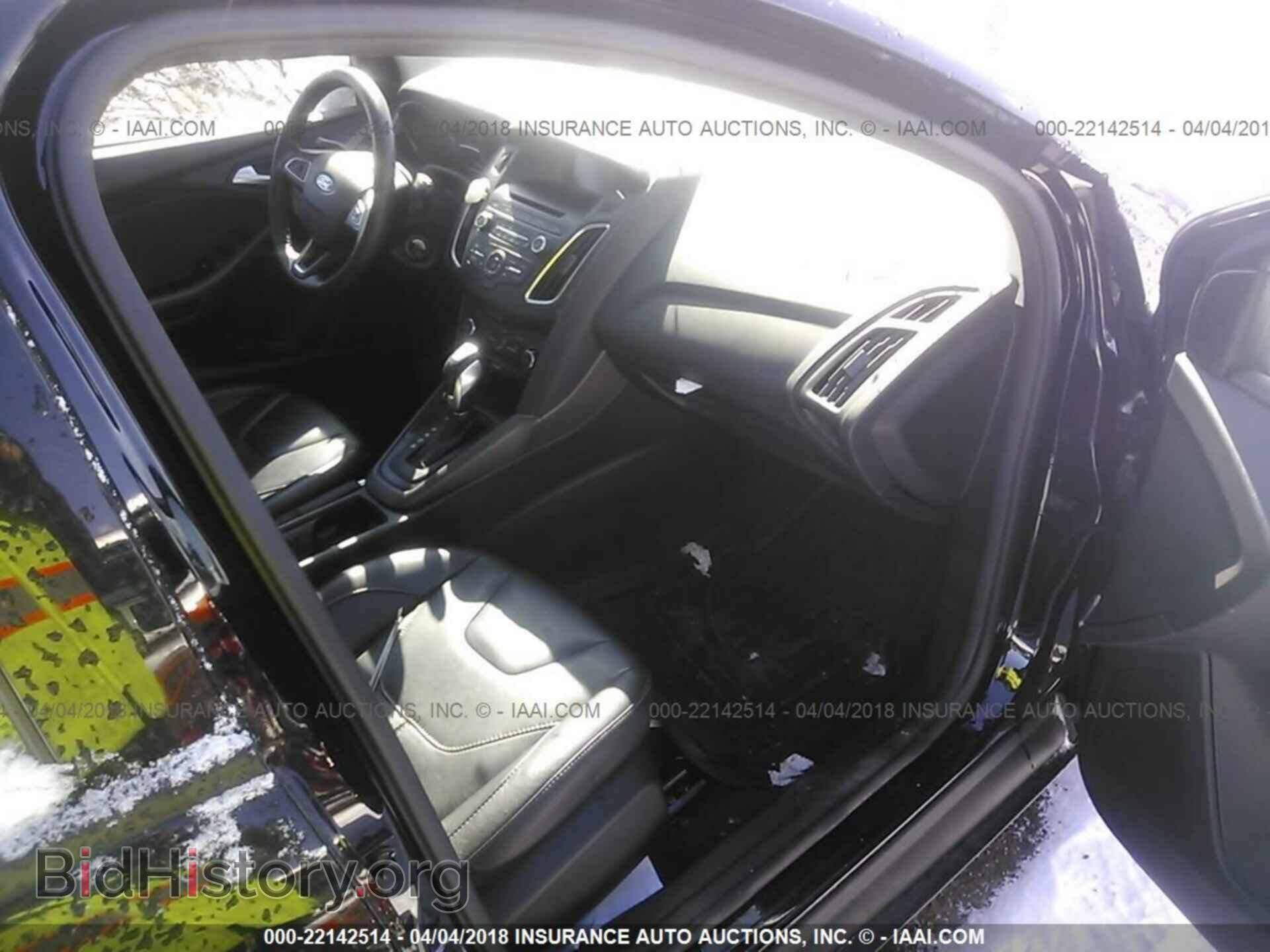 2016 Ford Focus - VIN: 1FADP3K24GL332485 - Фото 5