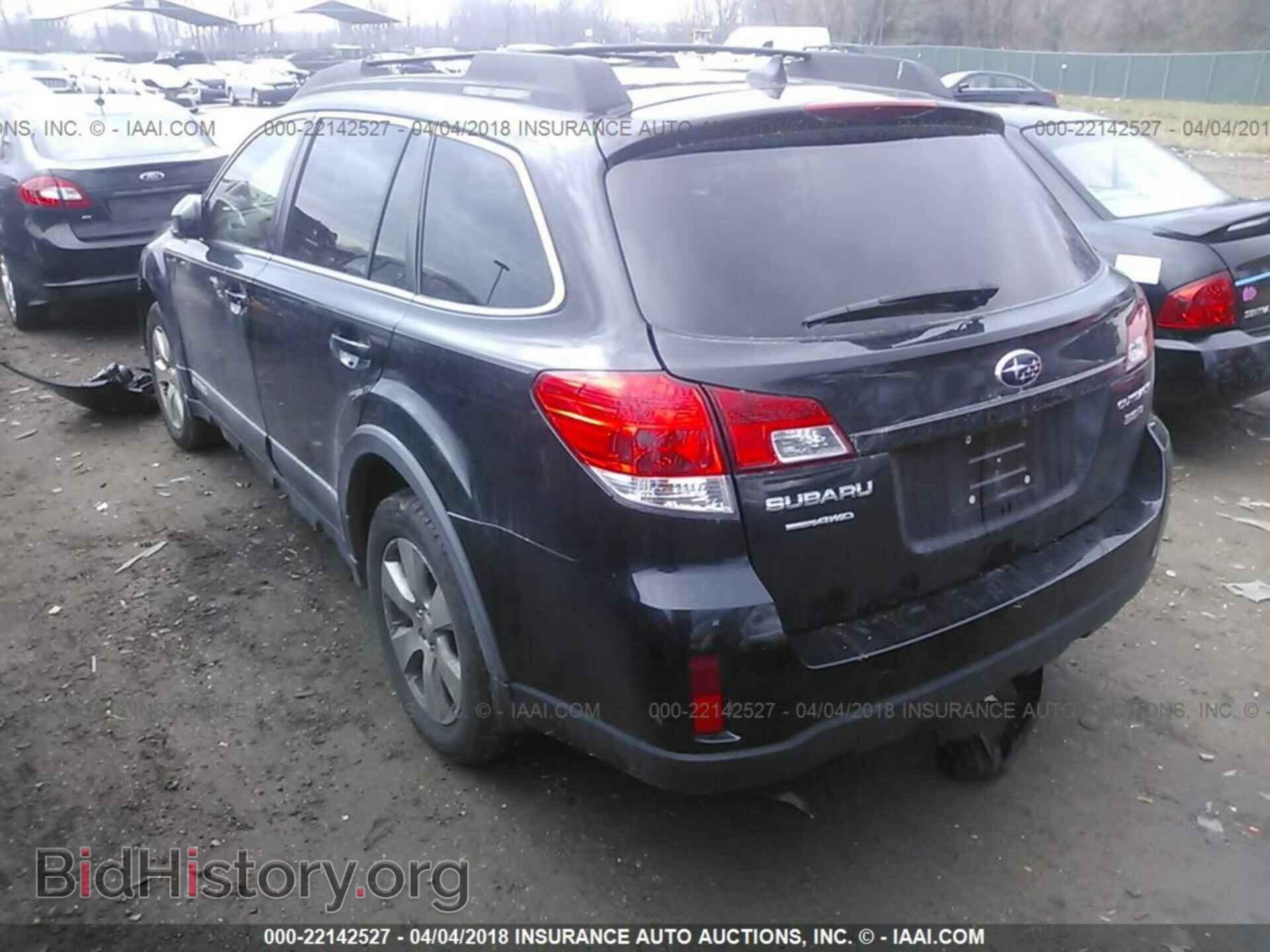 2011 Subaru Outback - VIN: 4S4BRDLC1B2319275 - Фото 3