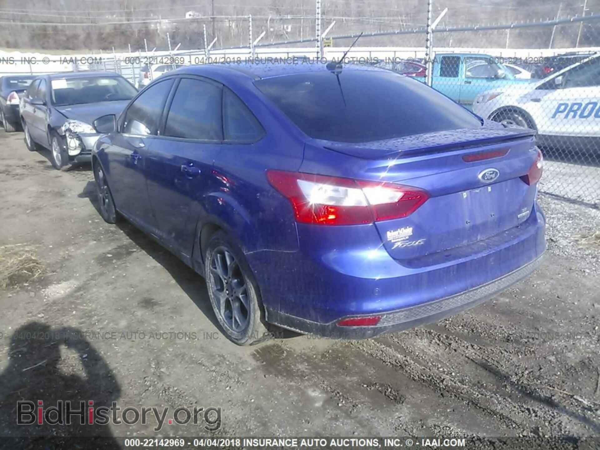 2014 Ford Focus - VIN: 1FADP3F20EL217857 - Фото 3
