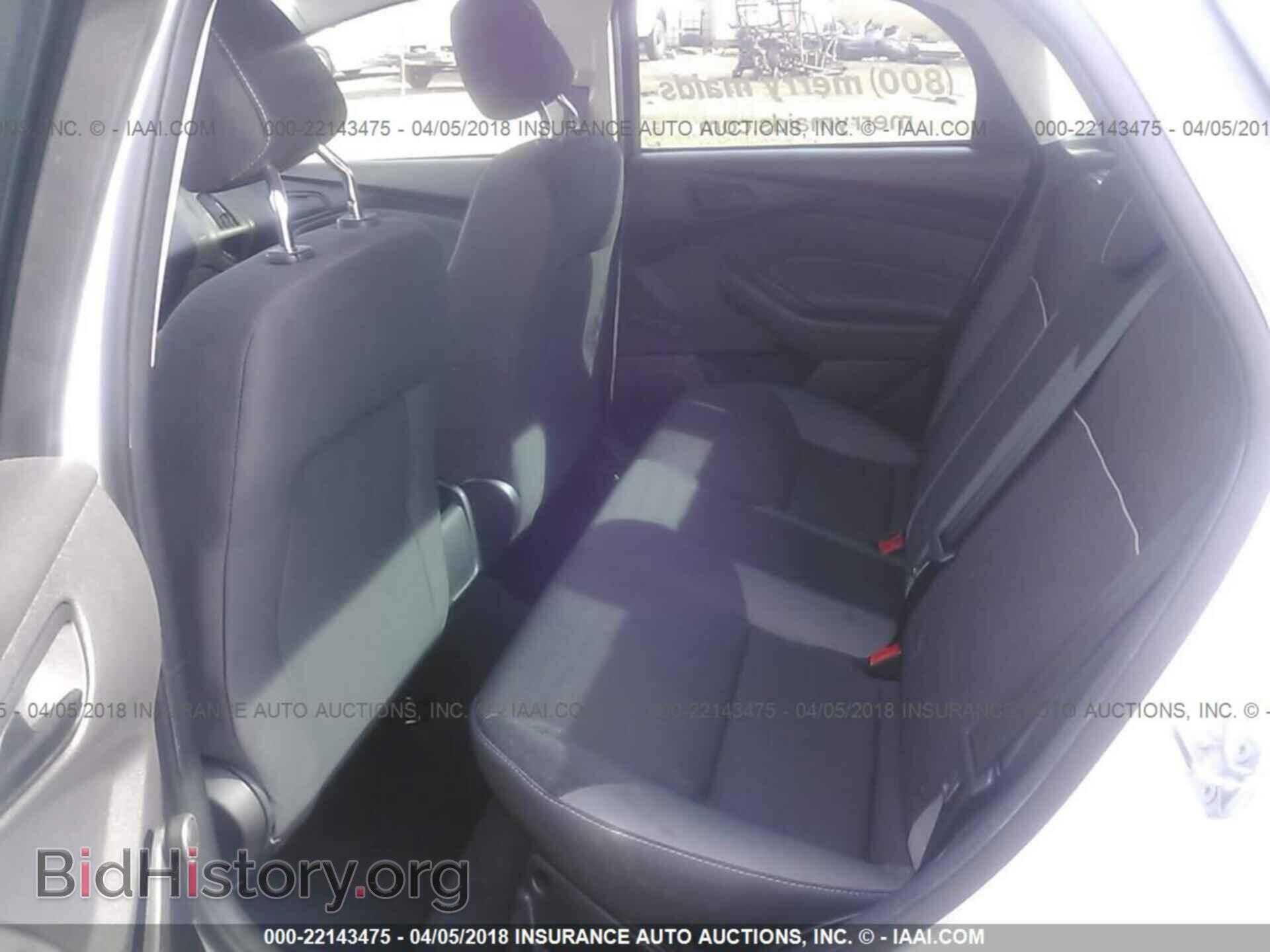 2014 Ford Focus - VIN: 1FADP3E21EL421052 - Photo 8