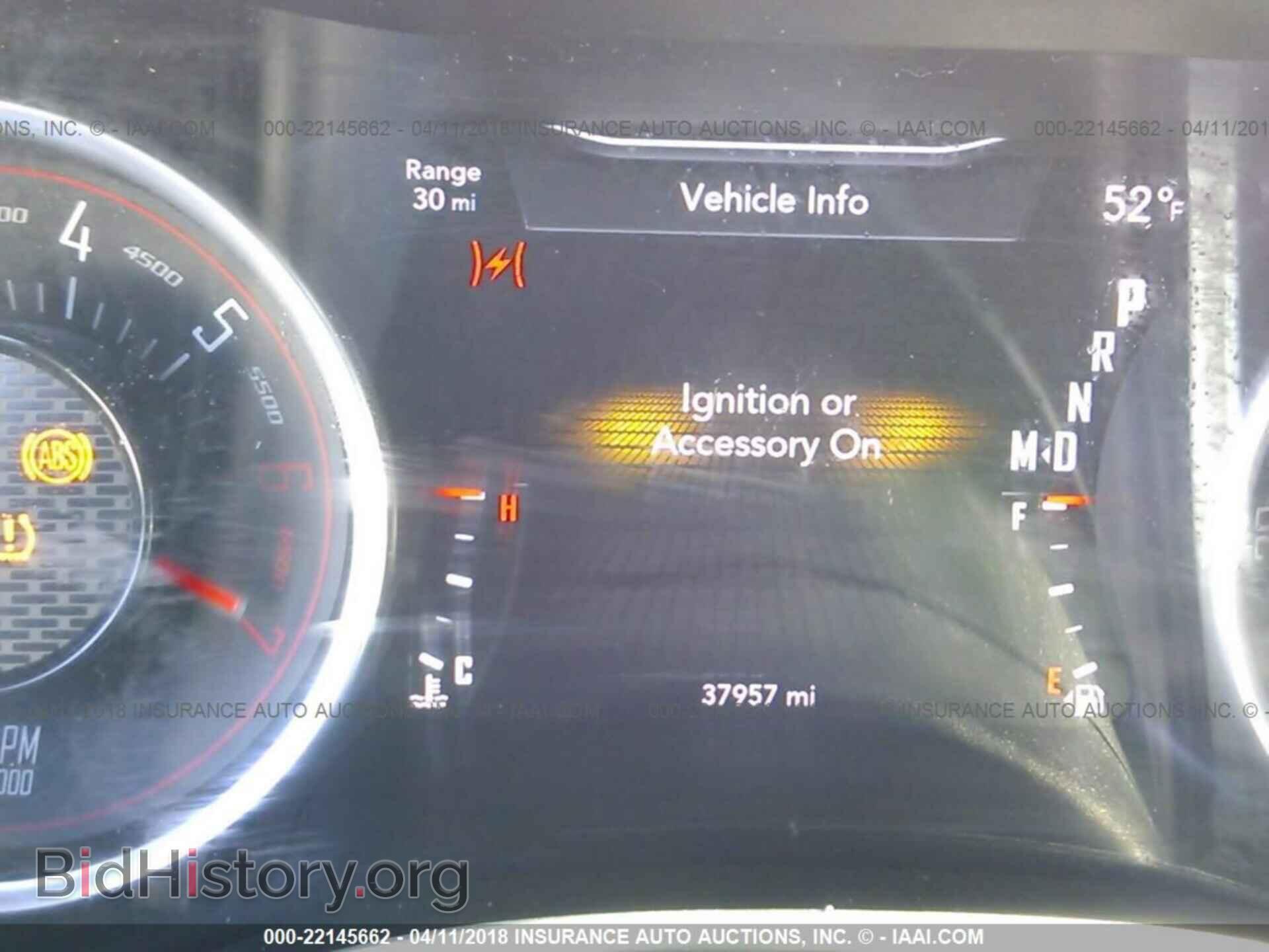 2016 Dodge Challenger - VIN: 2C3CDZFJ9GH322894 - Photo 7