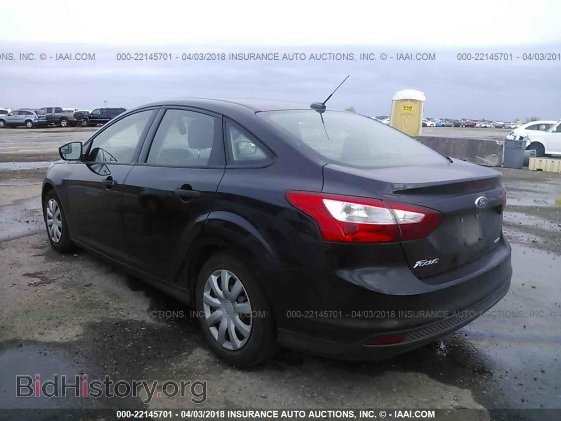2013 Ford Focus - VIN: 1FADP3E2XDL162964 - Photo 3