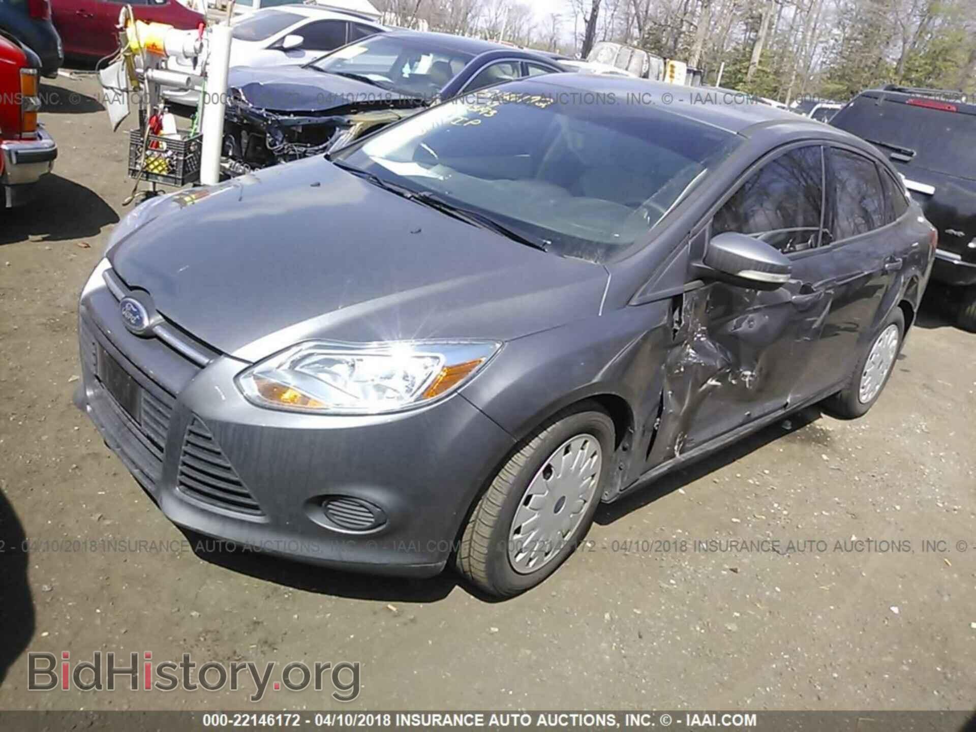 2014 Ford Focus - VIN: 1FADP3F27EL393840 - Photo 2