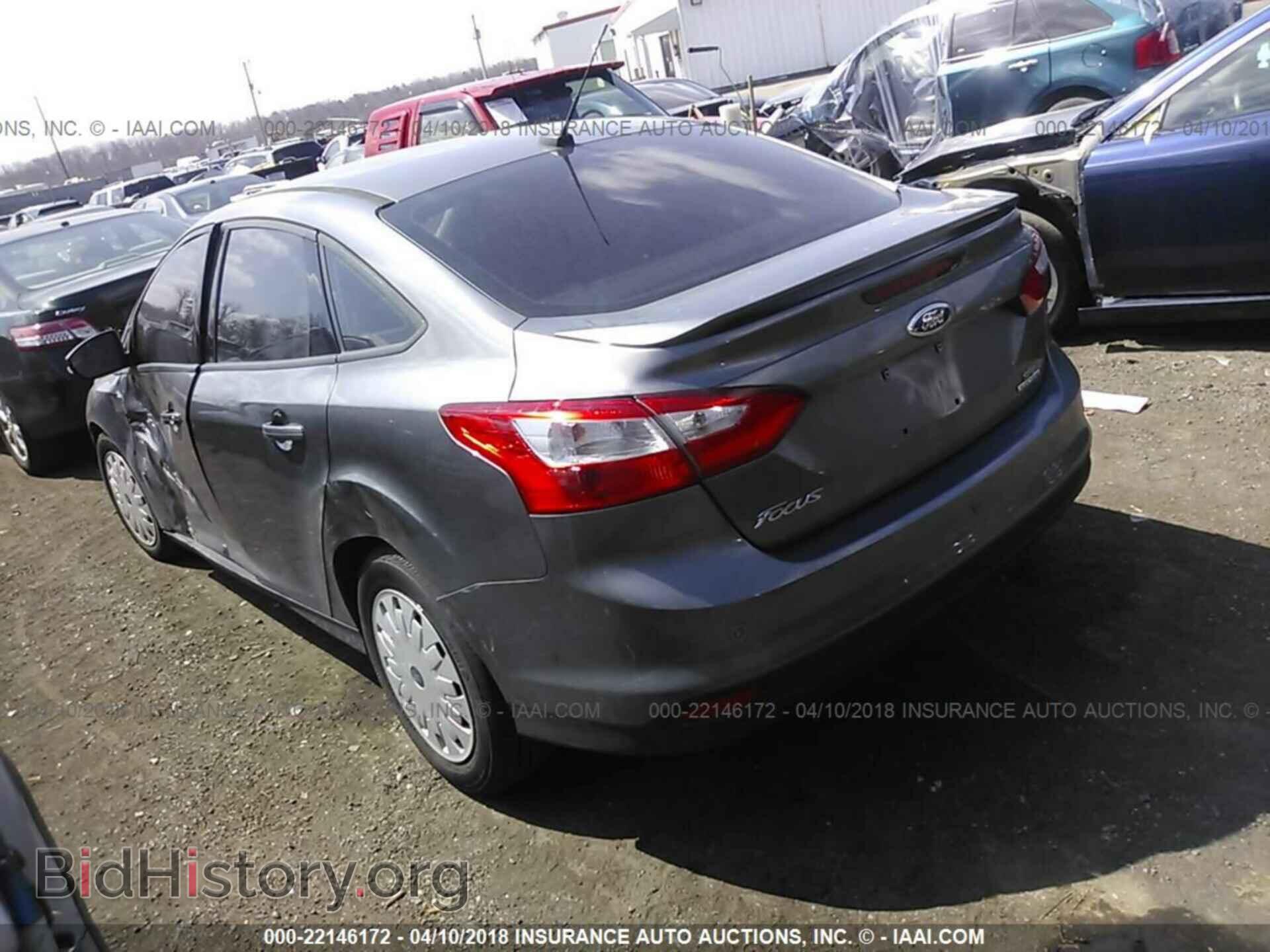 2014 Ford Focus - VIN: 1FADP3F27EL393840 - Photo 3