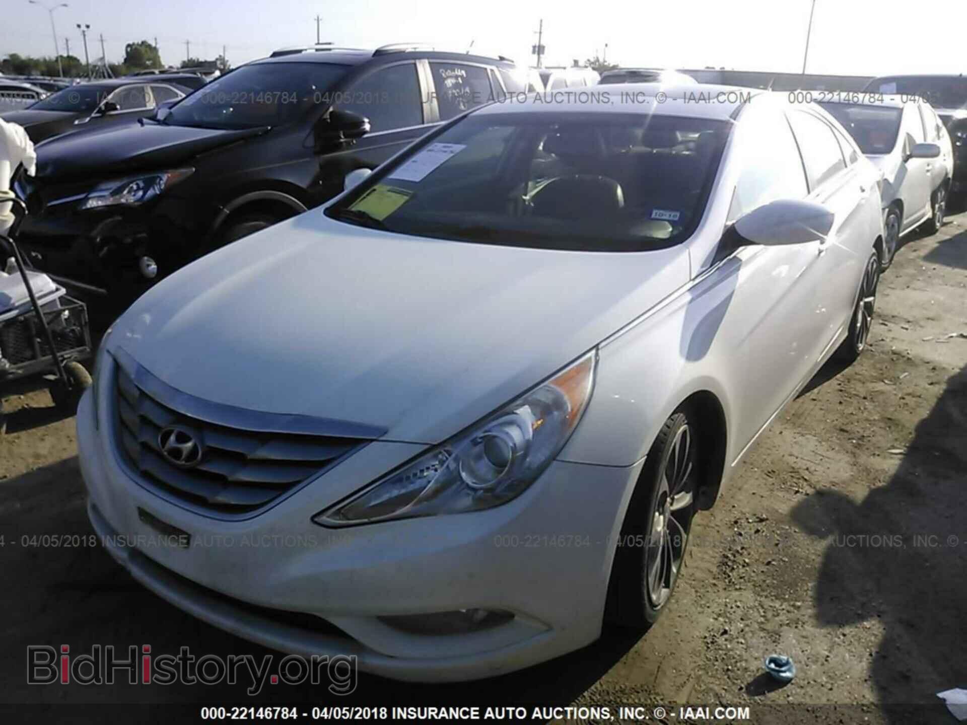 2012 Hyundai Sonata - VIN: 5NPEC4AC0CH376458 - Фото 2